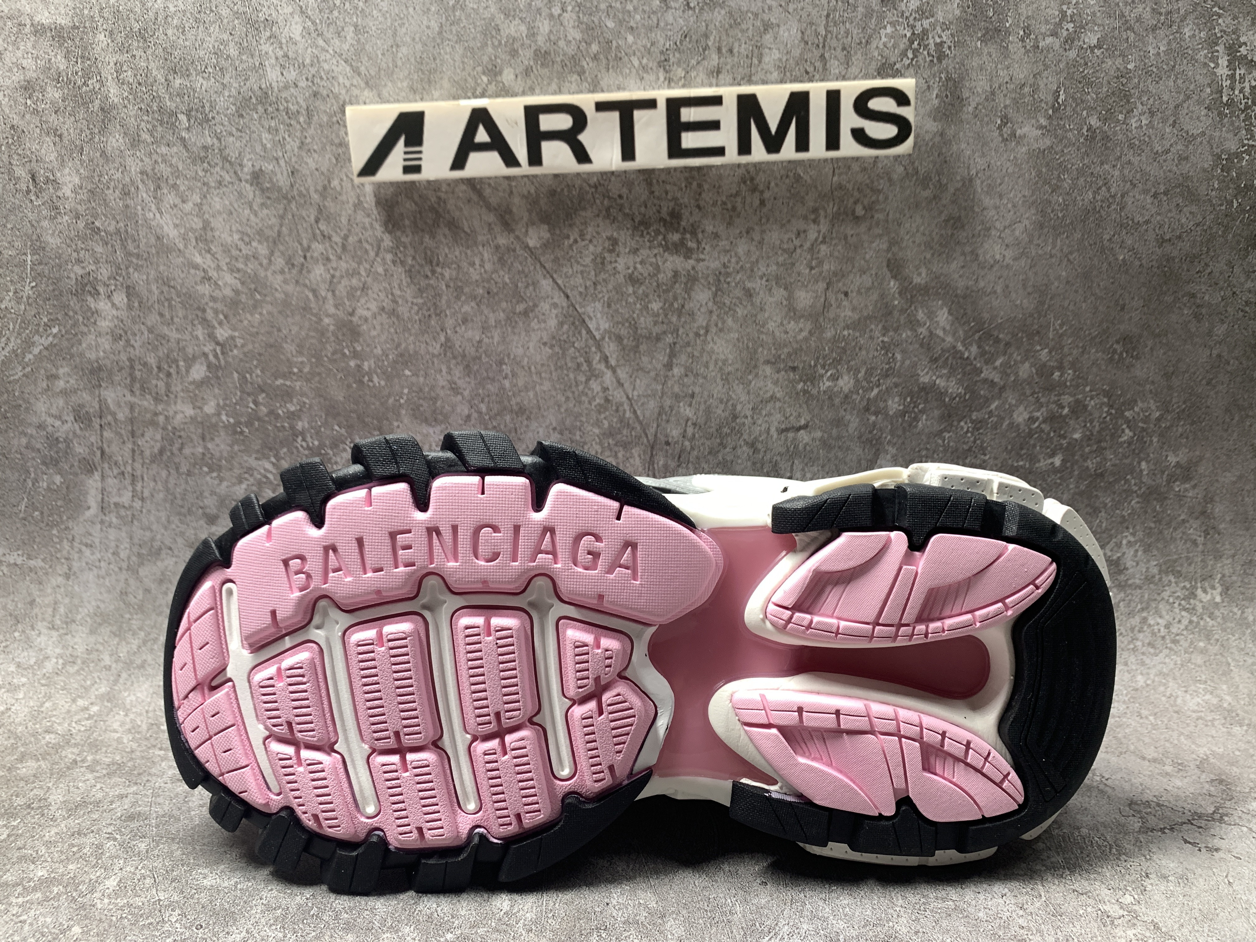 Balenciga Wmns Track.2 Sneaker Pink