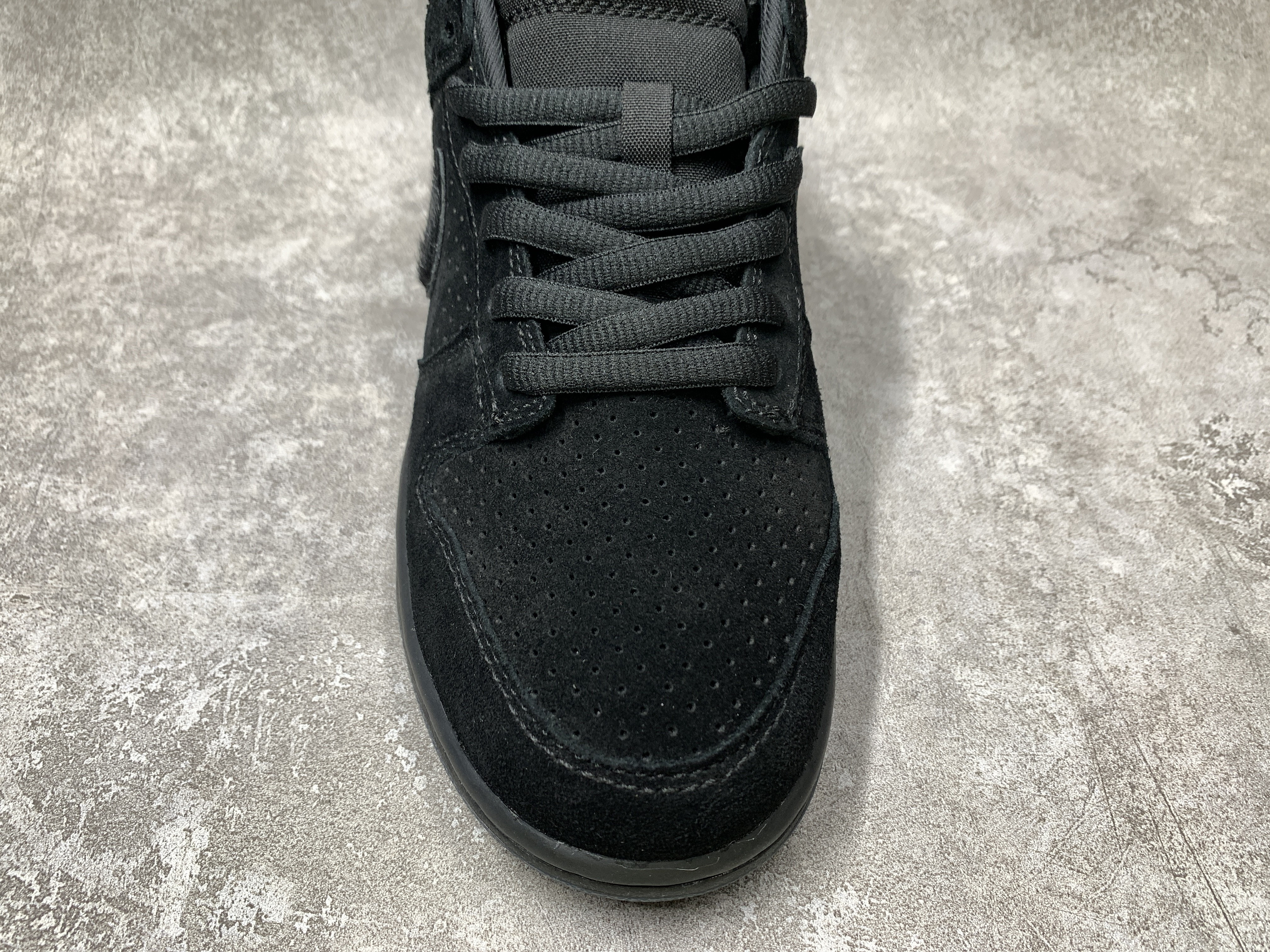 Nike Dunk Low SP UNDEFEATED Black Dunk vs. AF1 Pack