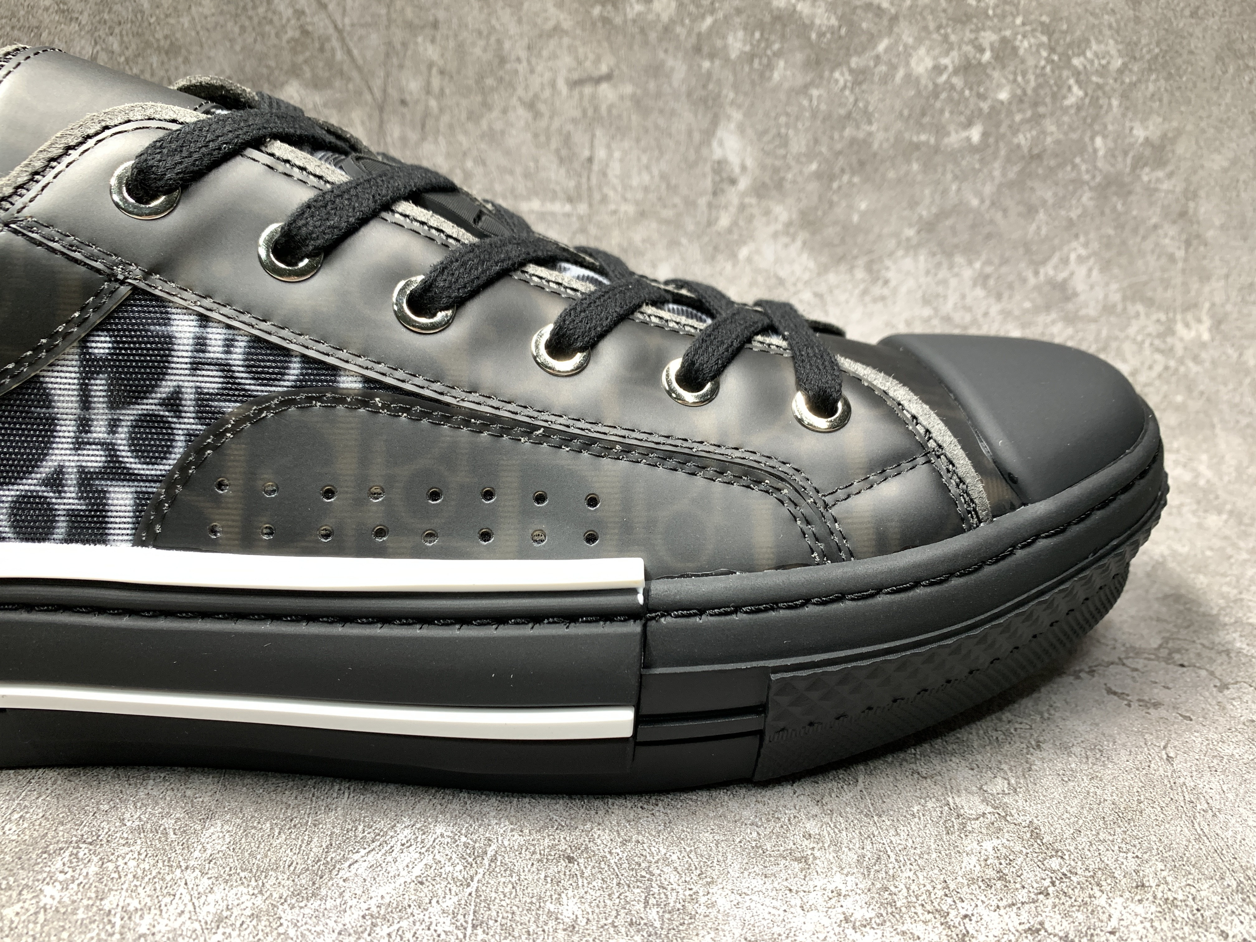 D*or b23 low top canvas oblique black