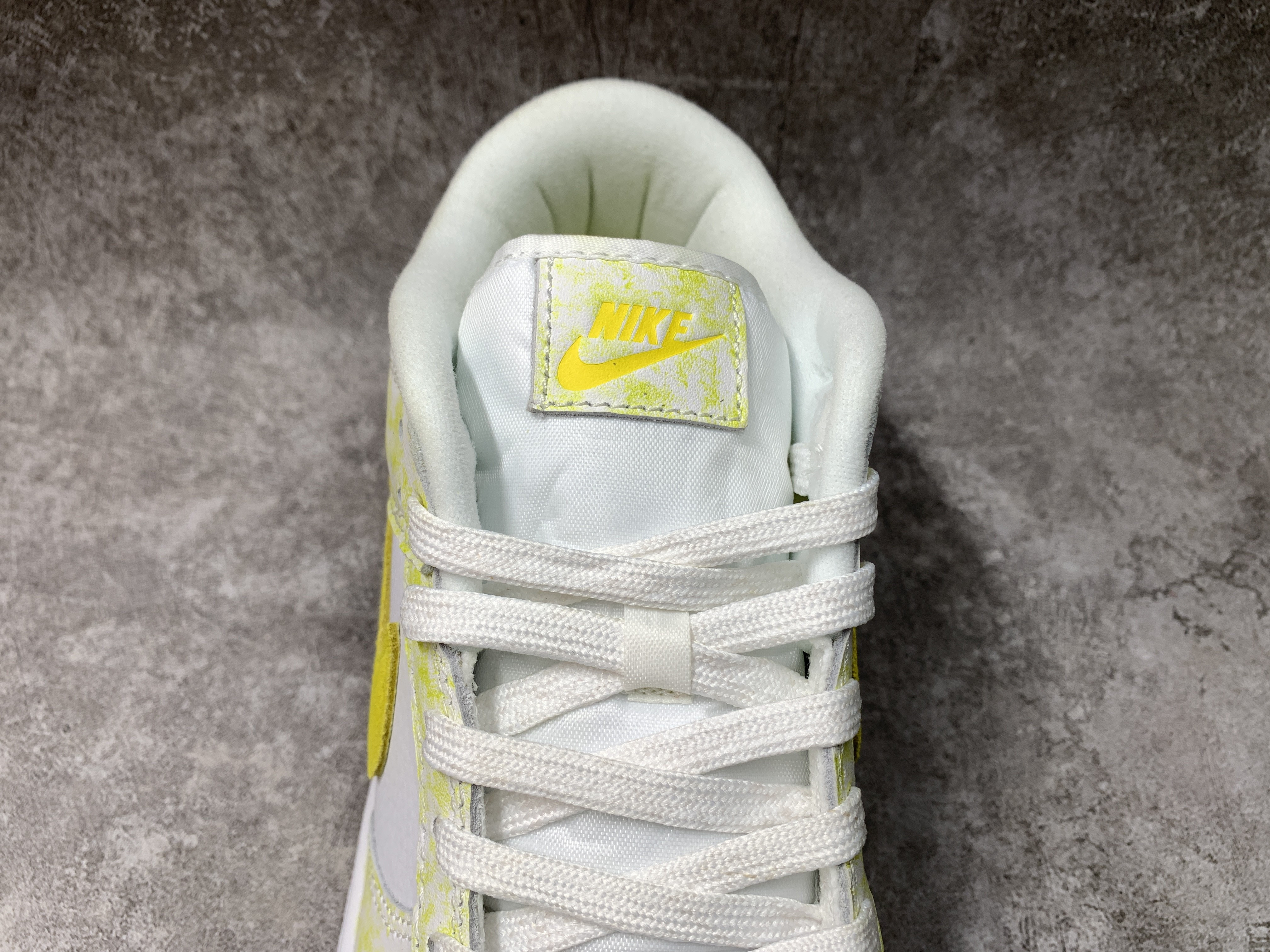 Nike Dunk Low Yellow Strike