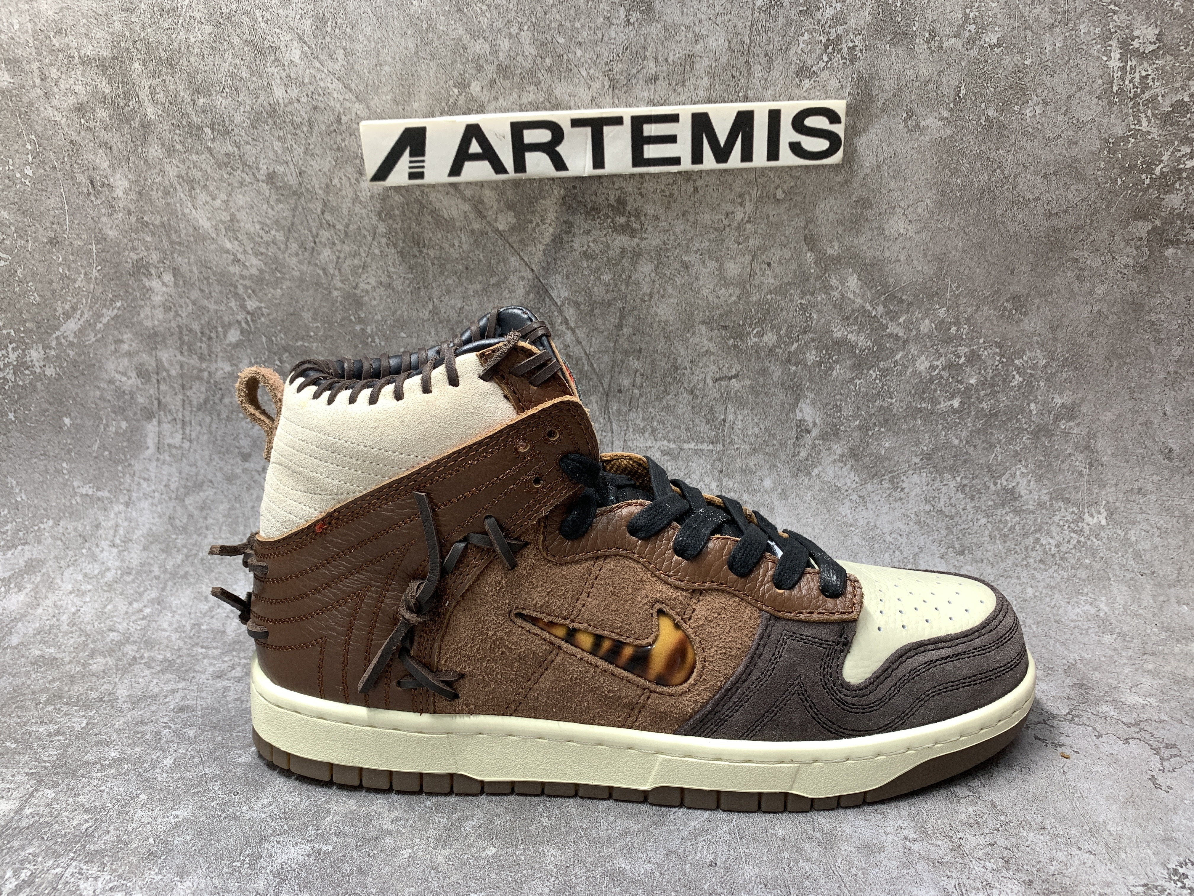 Nike Dunk High Bodega Legend Fauna Brown