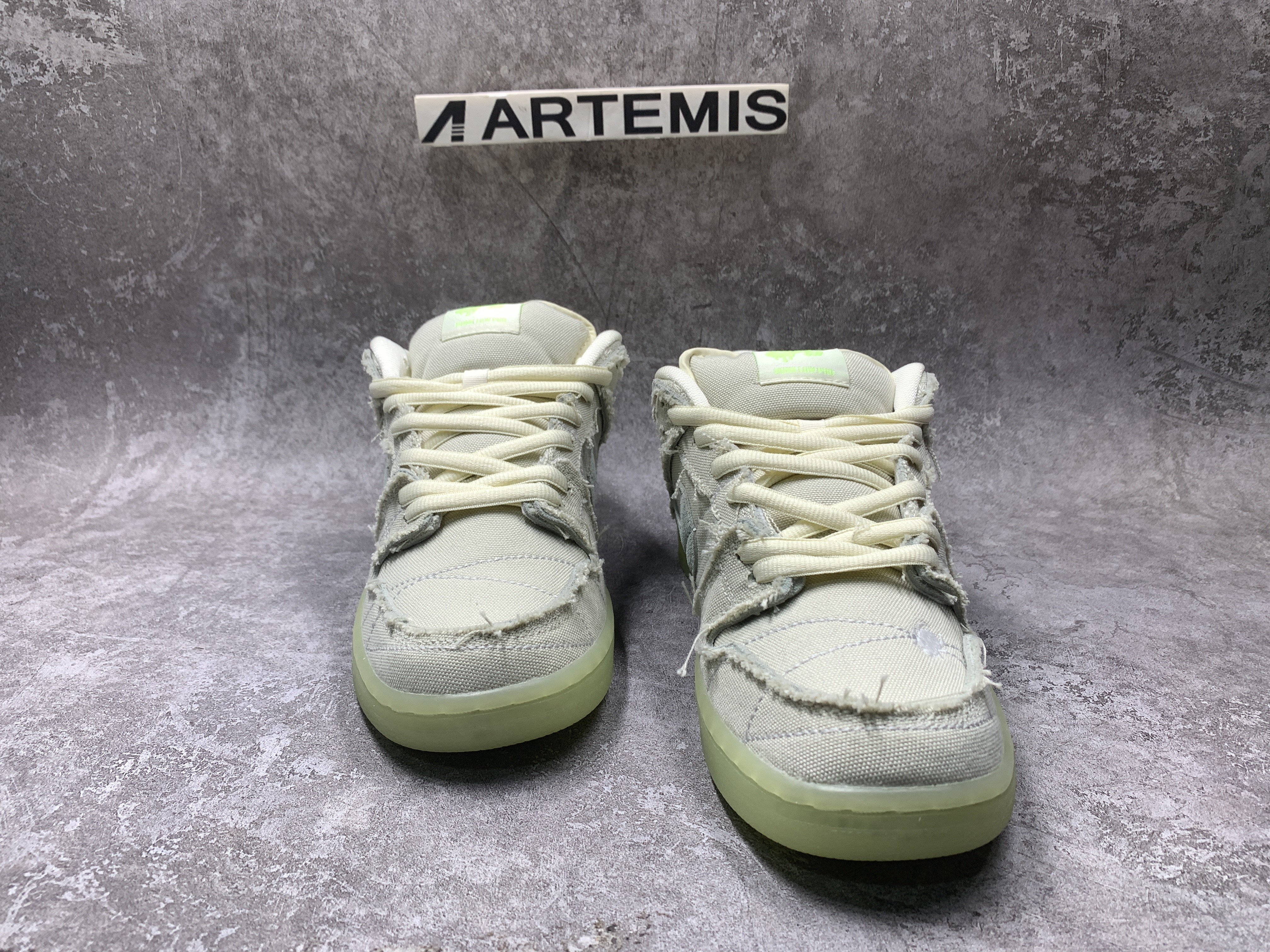 Nike SB Dunk Low Mummy