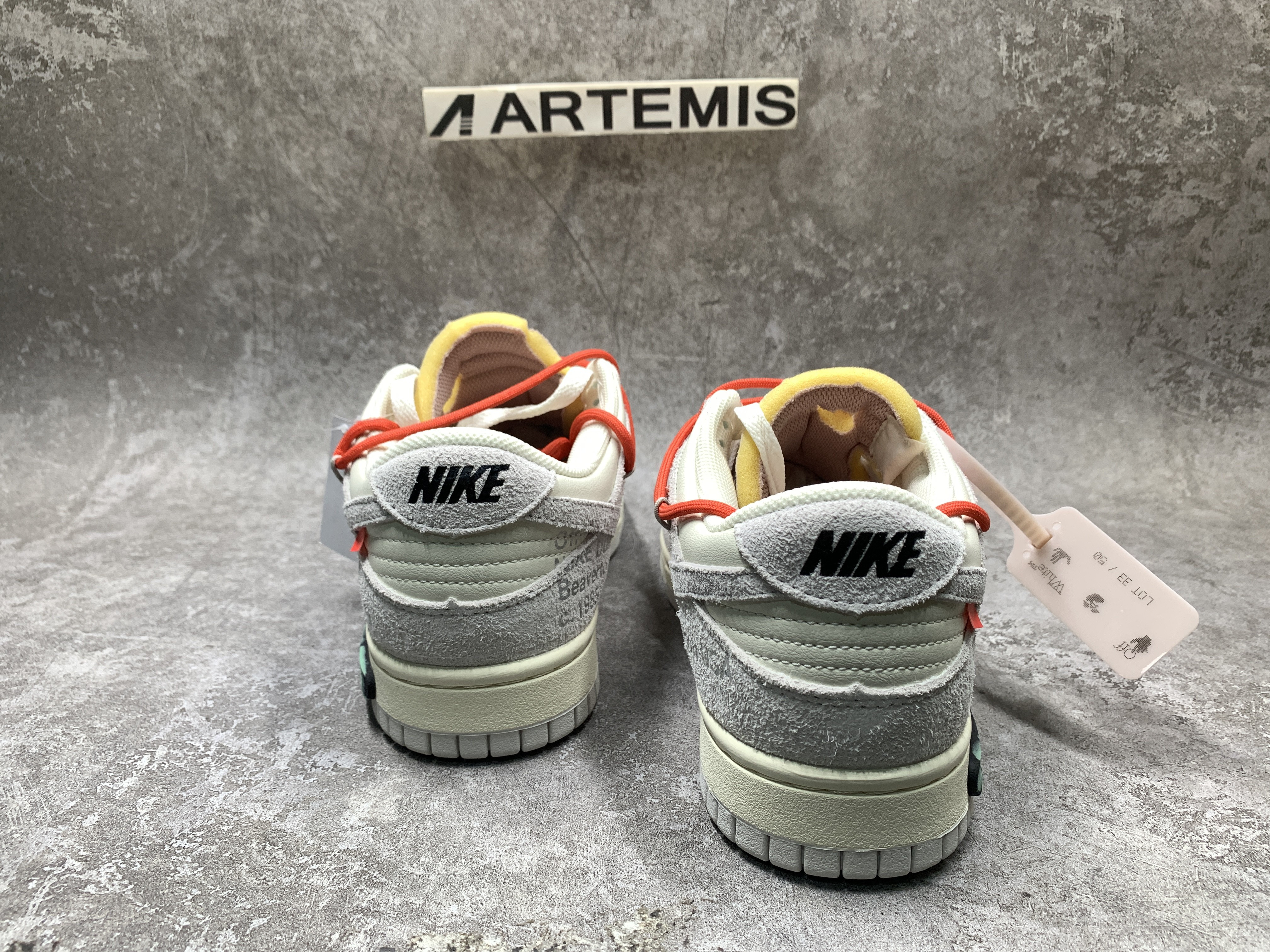 Off-White x Dunk Low Lot 33 of 50