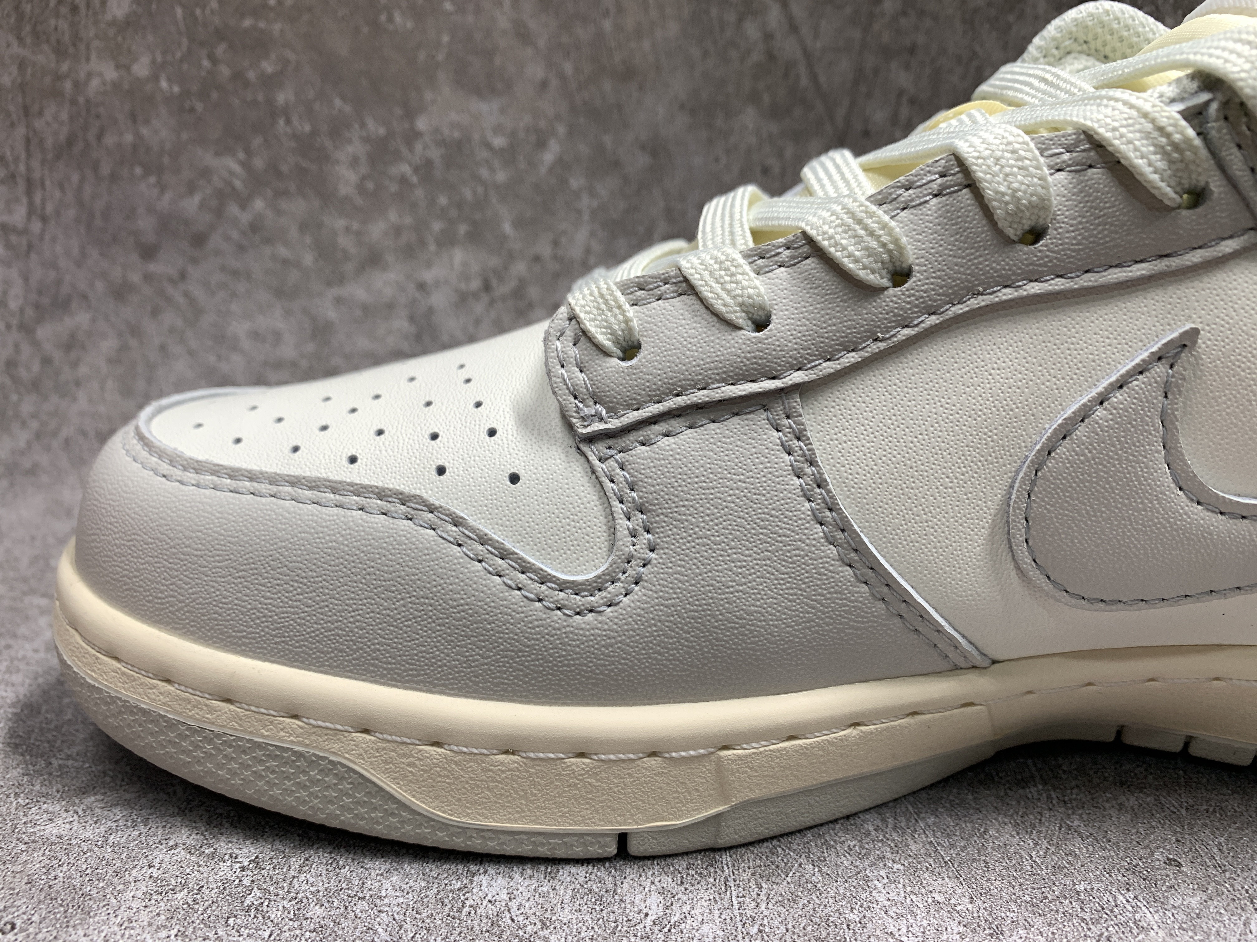 Nike Dunk Low Sail Light Bone