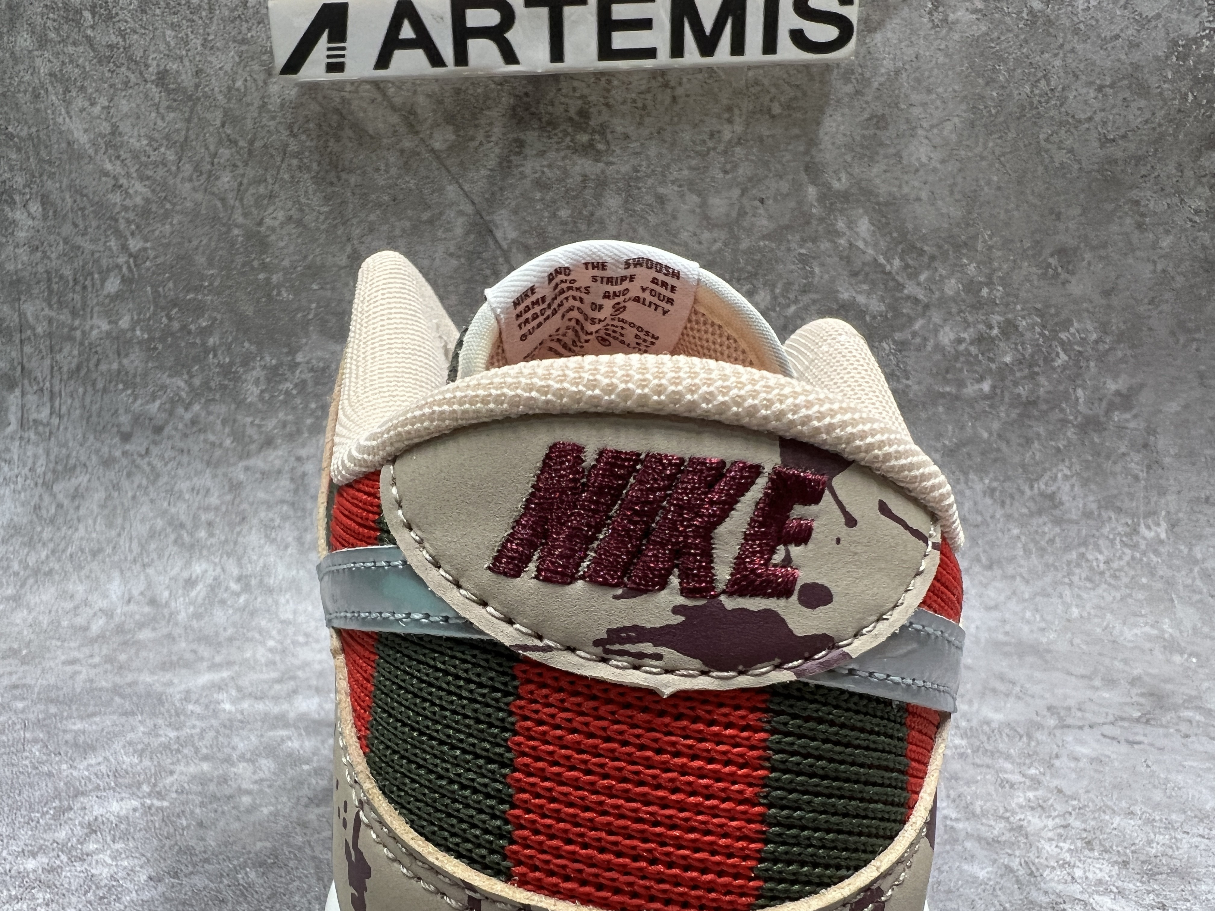 Nike Dunk SB Low Freddy Krueger