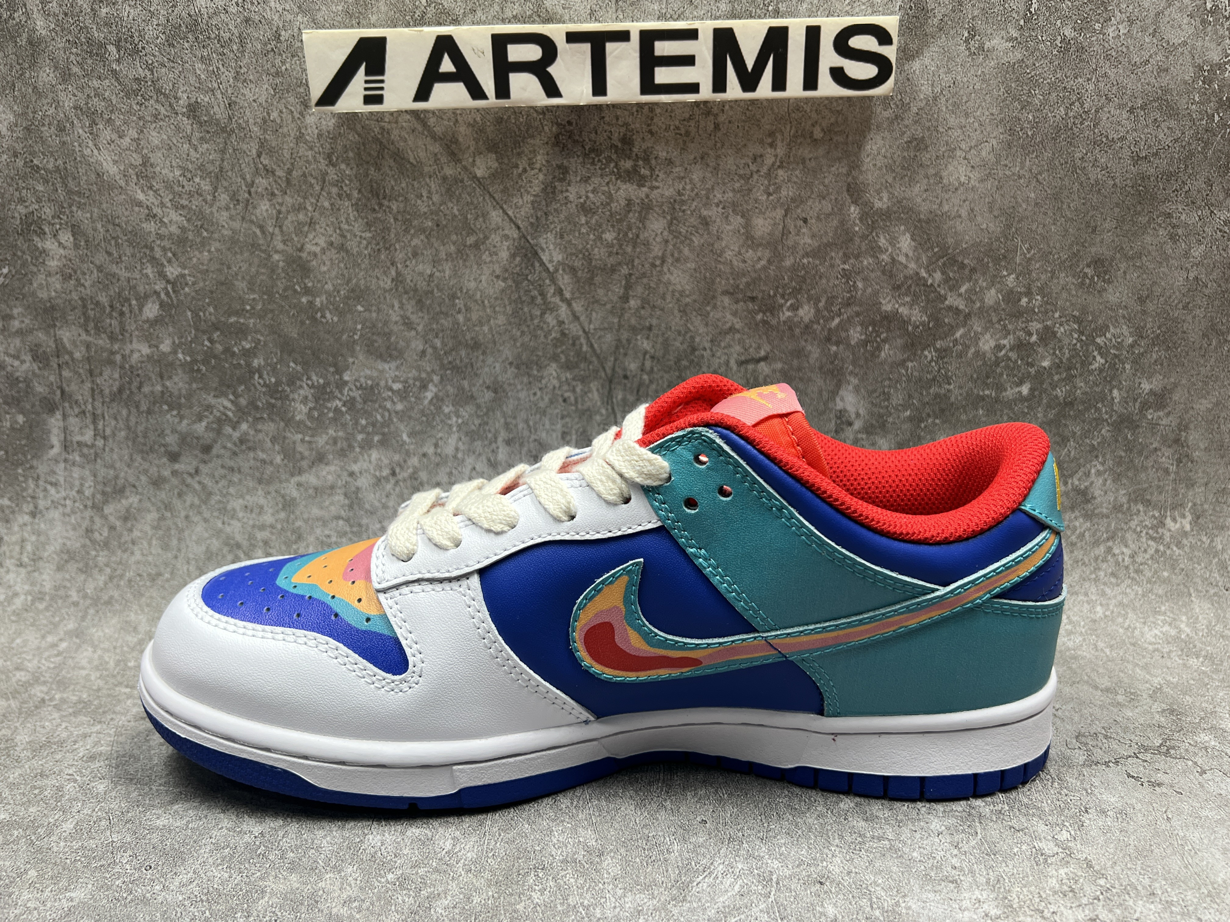 Nike Dunk Low Katsuhiro Tomo