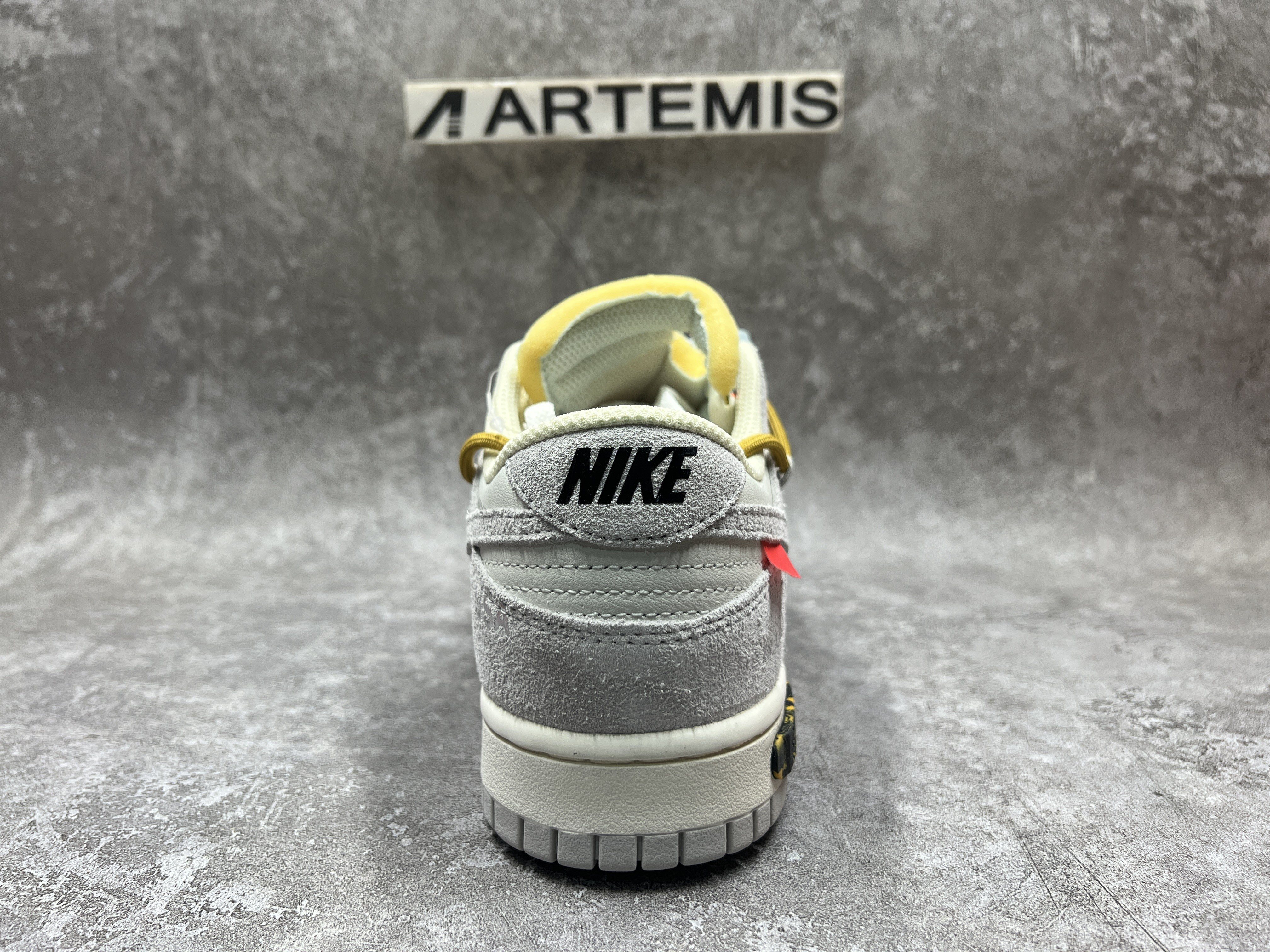 Off-White x Dunk Low Lot 37 of 50