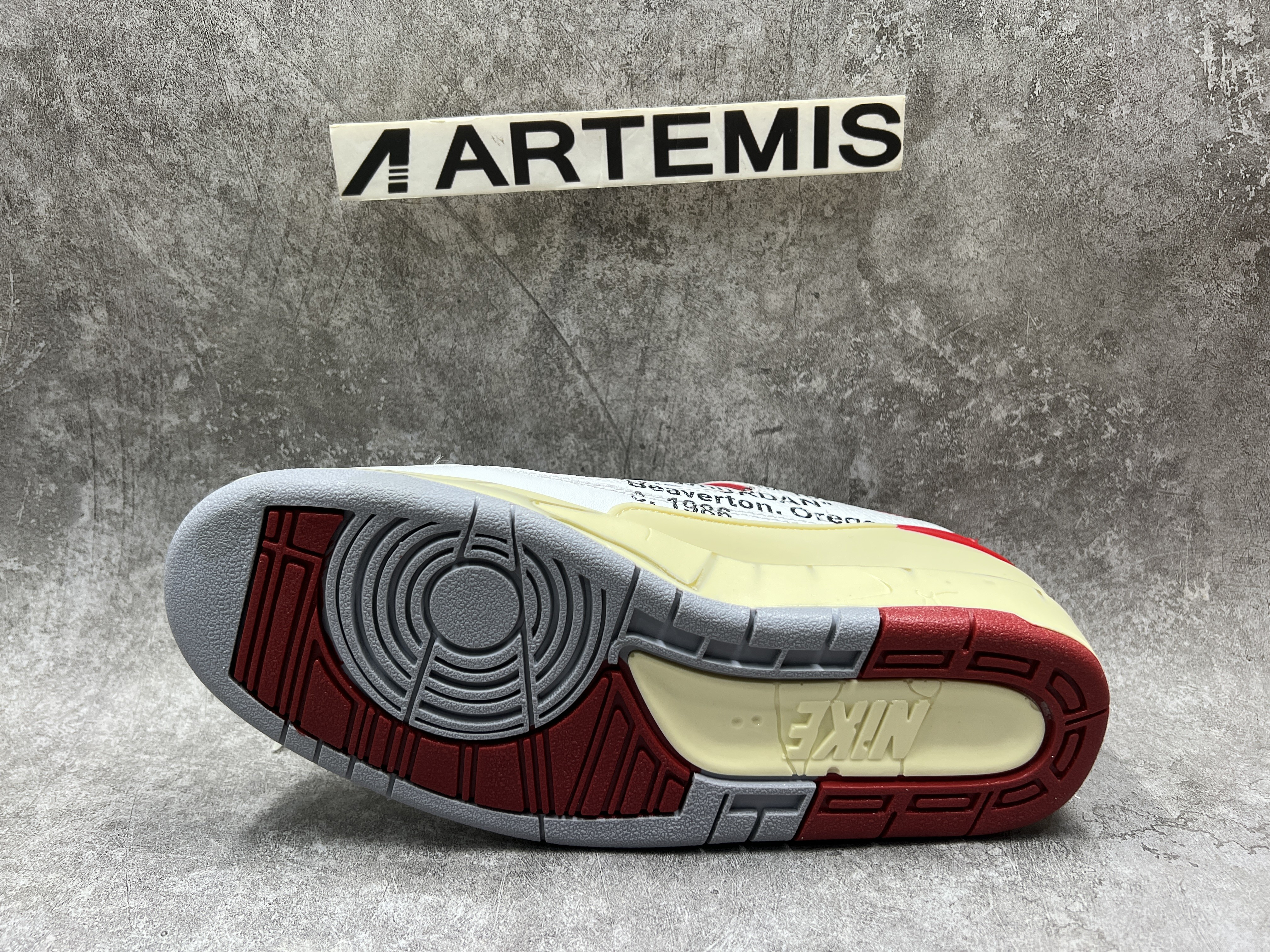 Air Jordan 2 Retro Low SP Off-White White Red