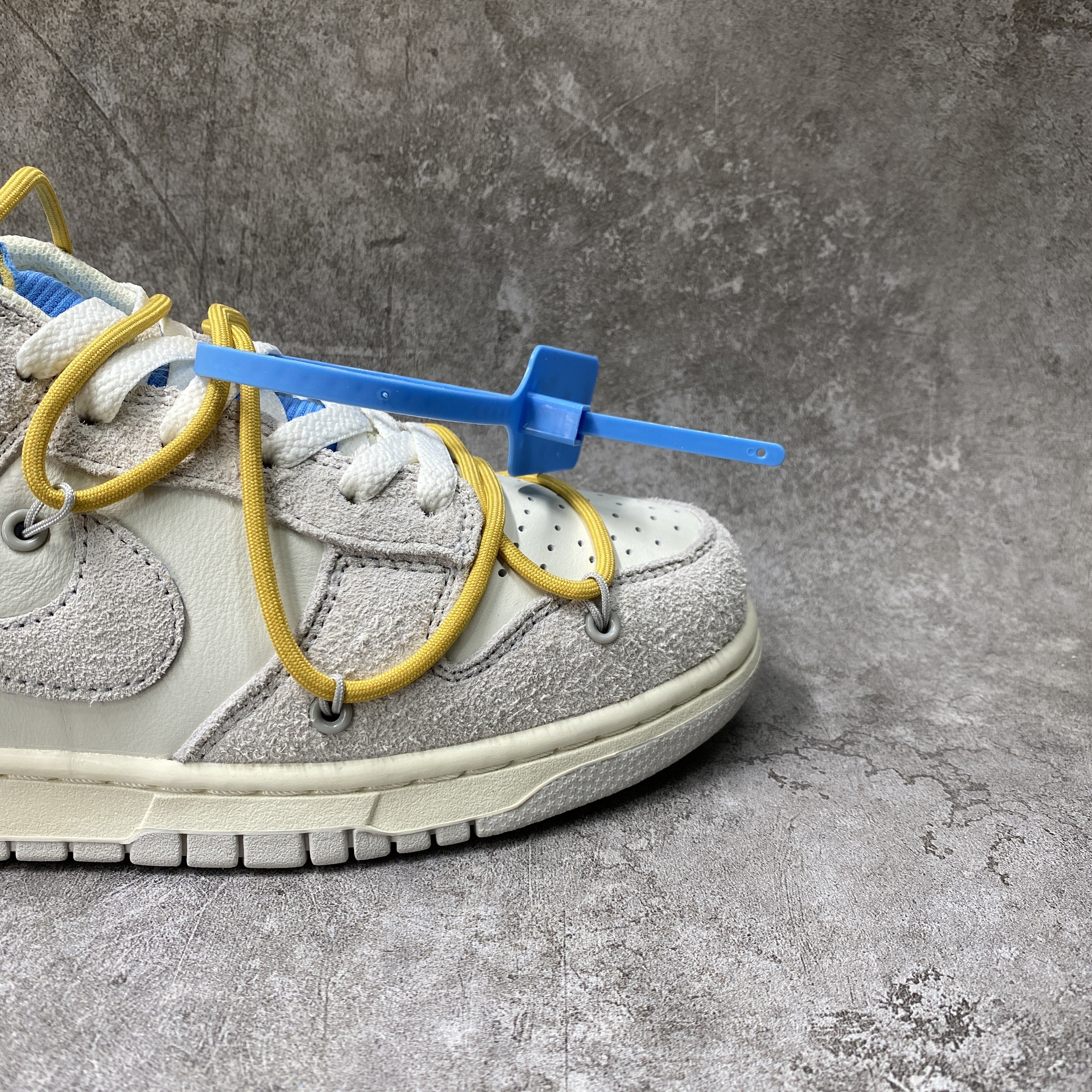 Nike Dunk Low Off-White Lot 34