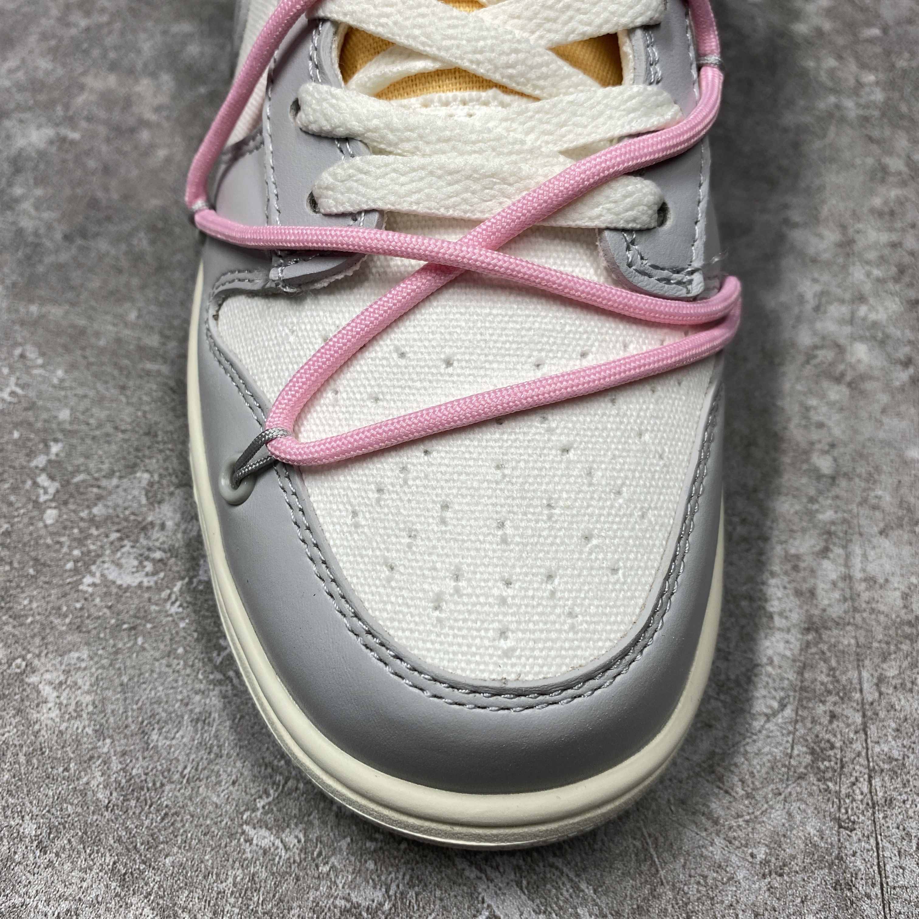 Nike Dunk Low Off-White Lot 9