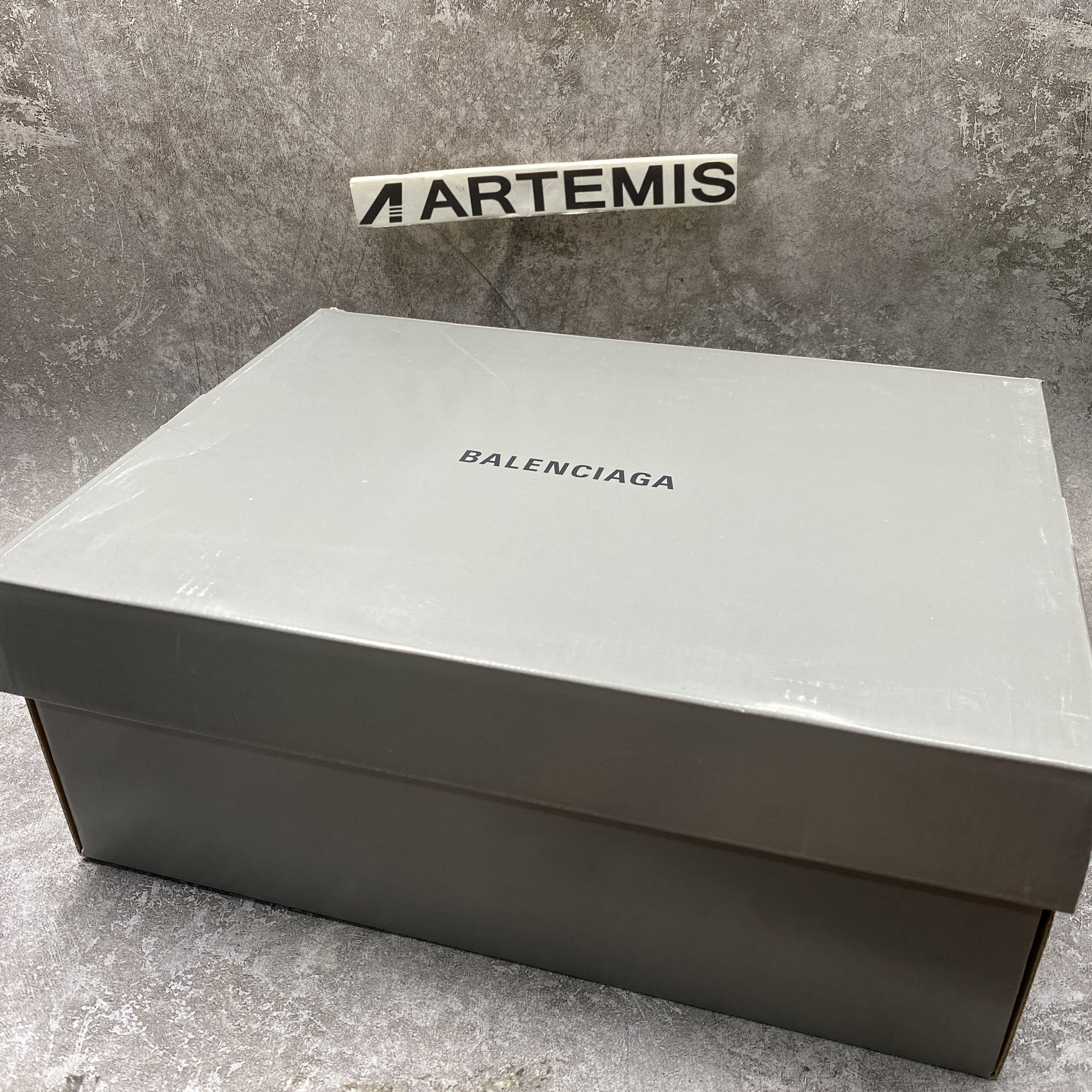 Balenciga Wmns Track Trainer Light Blue