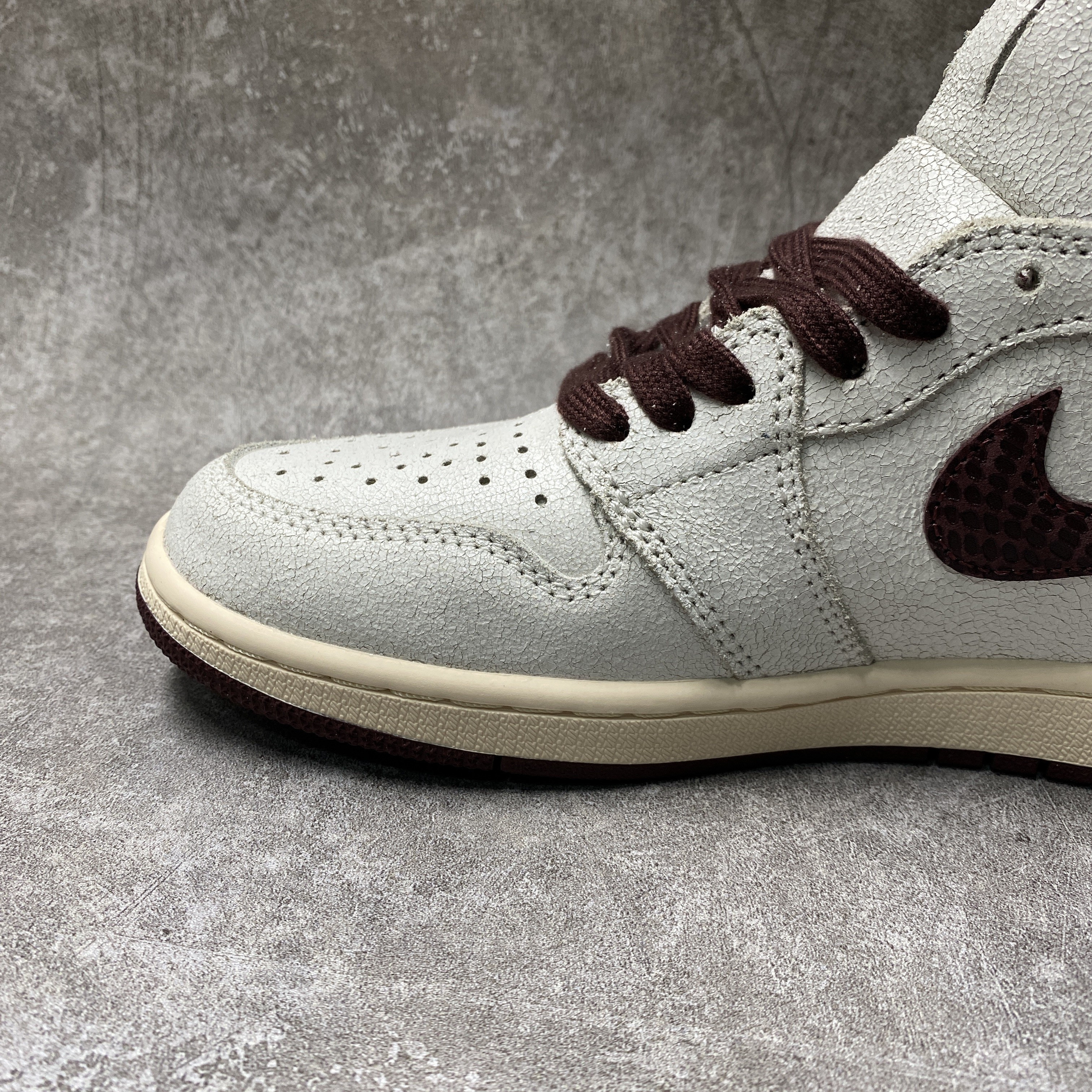 Air Jordan 1 Retro High OG A Ma Maniére