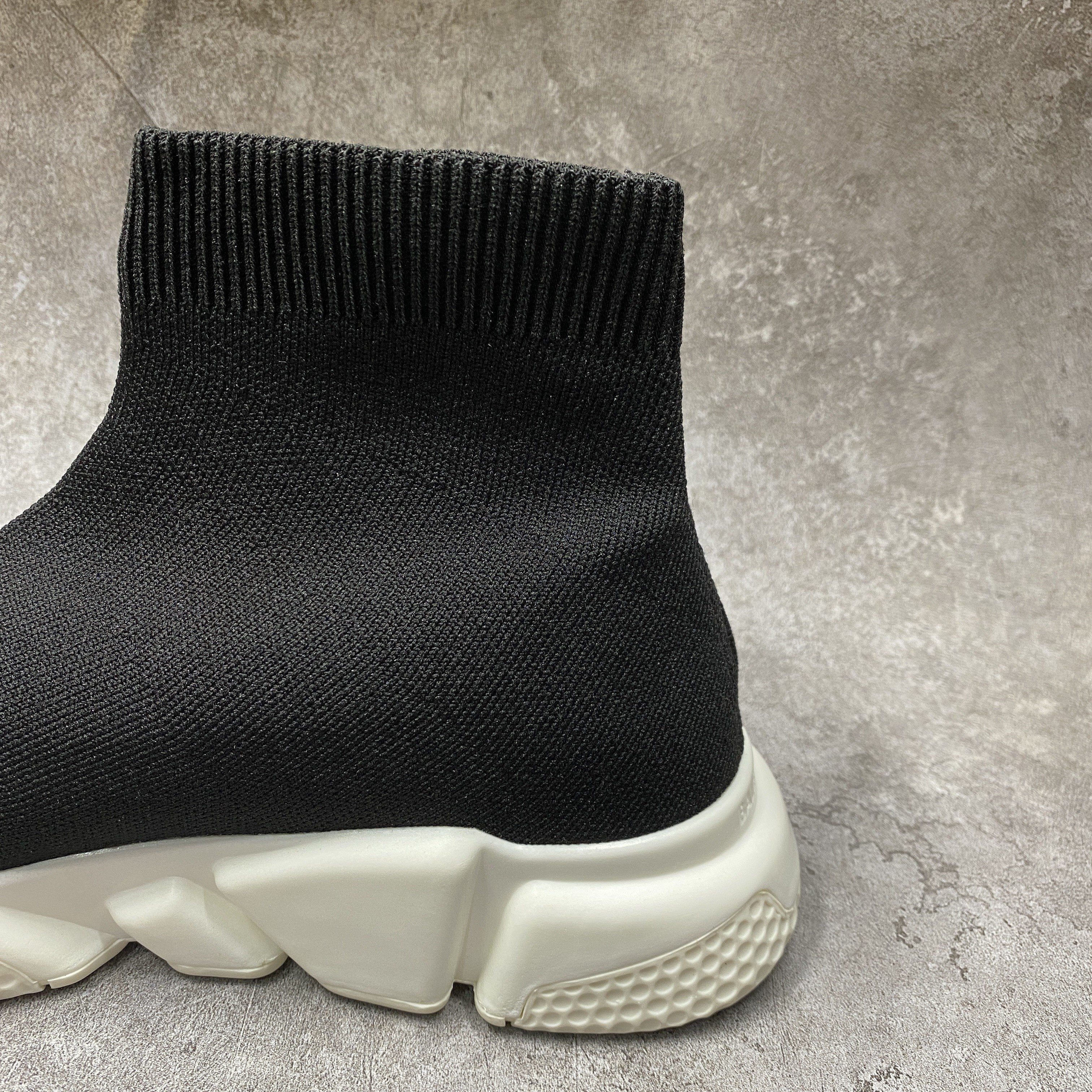 Balenciga Speed Trainer Mid Black