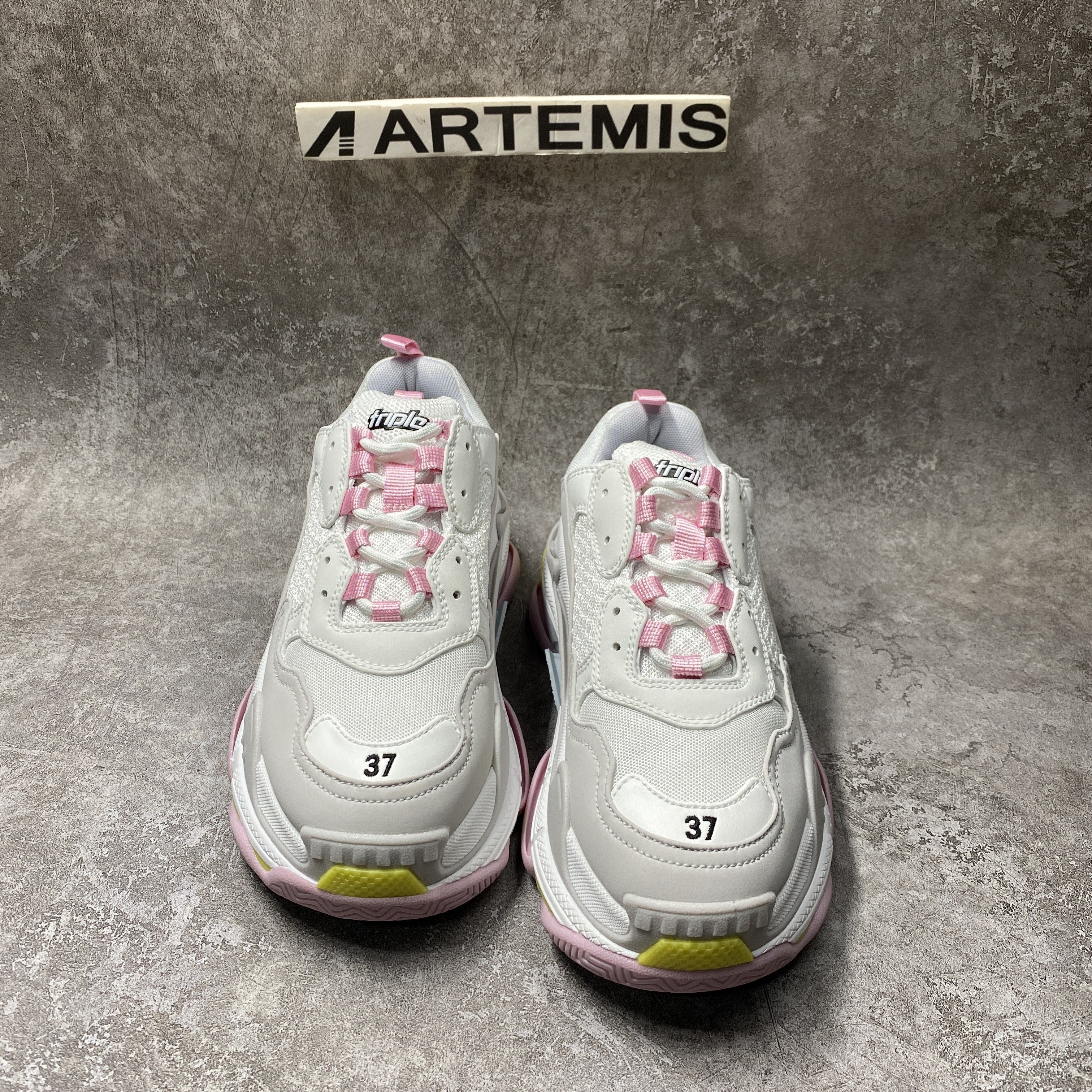 Balenciga Triple S Sneaker White Multi