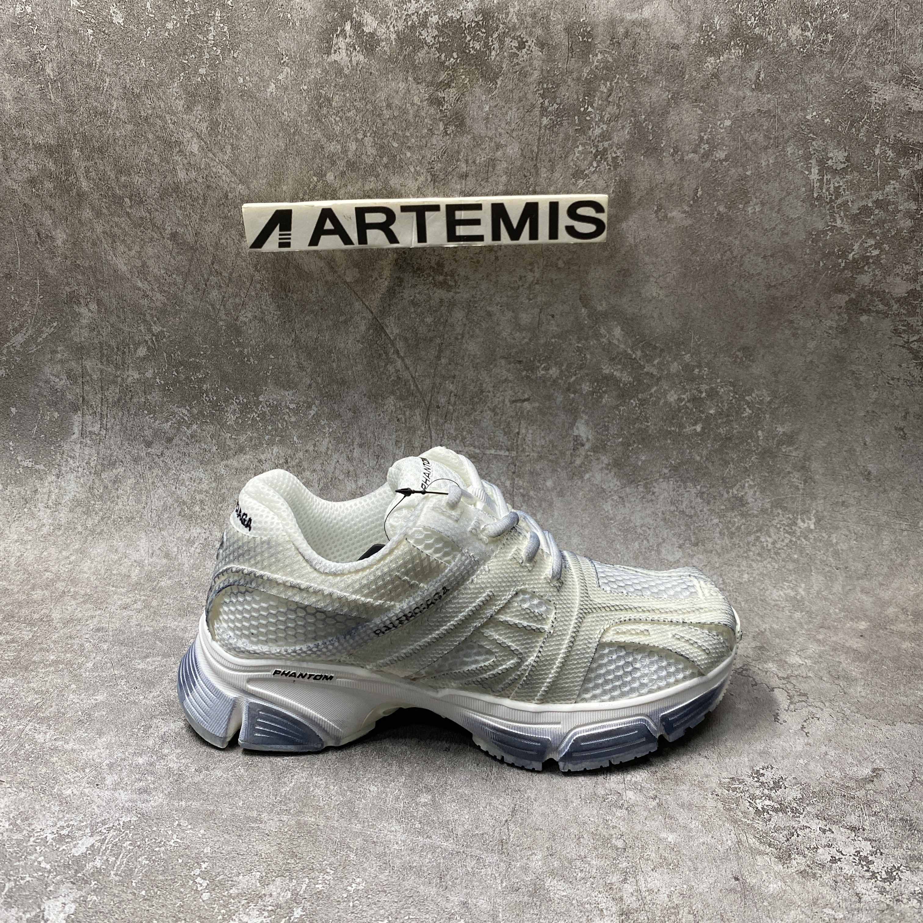 Balenciga Phantom Trainers Washed White
