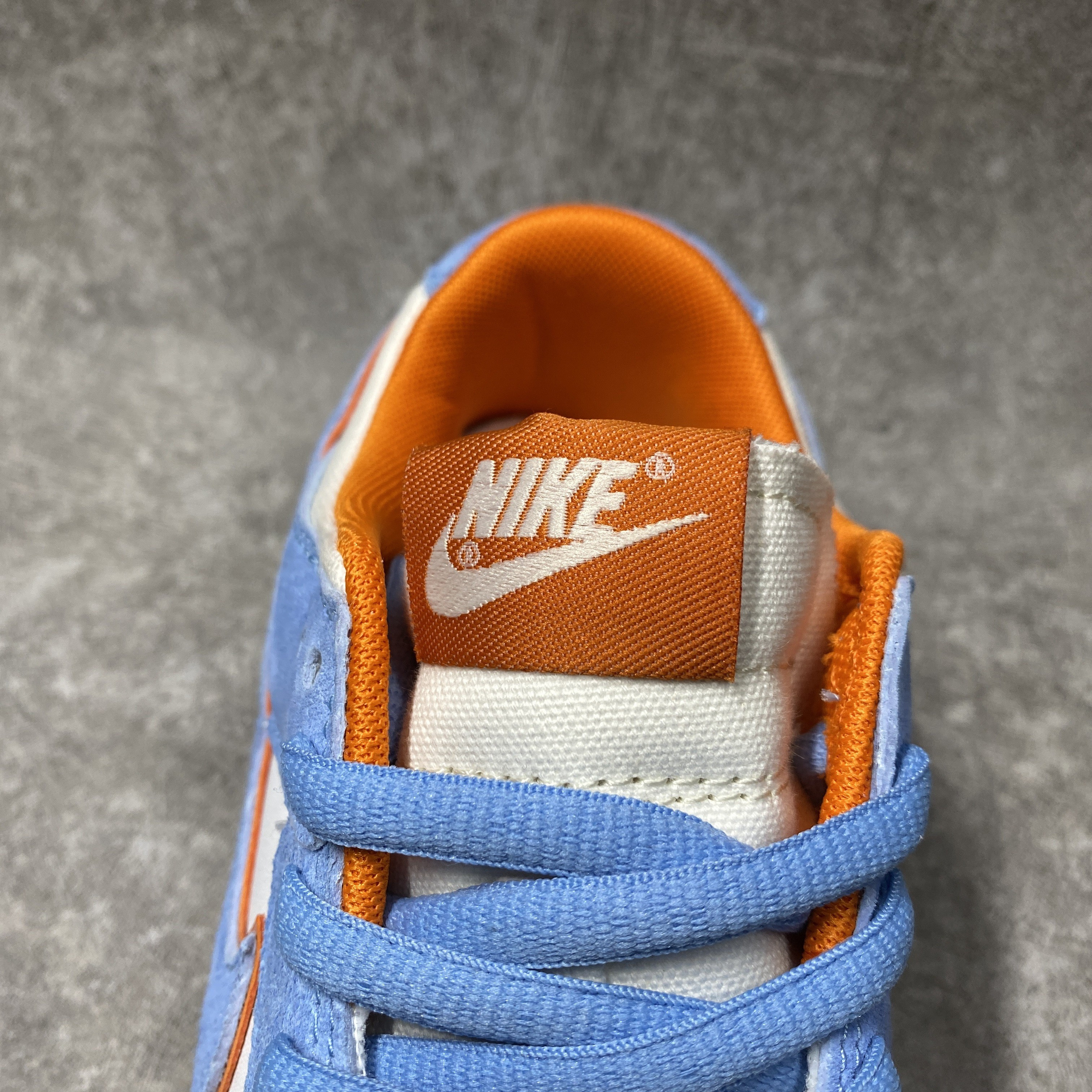 O.tomo Katsuhiro x SB Dunk Low "Steamboy OST"