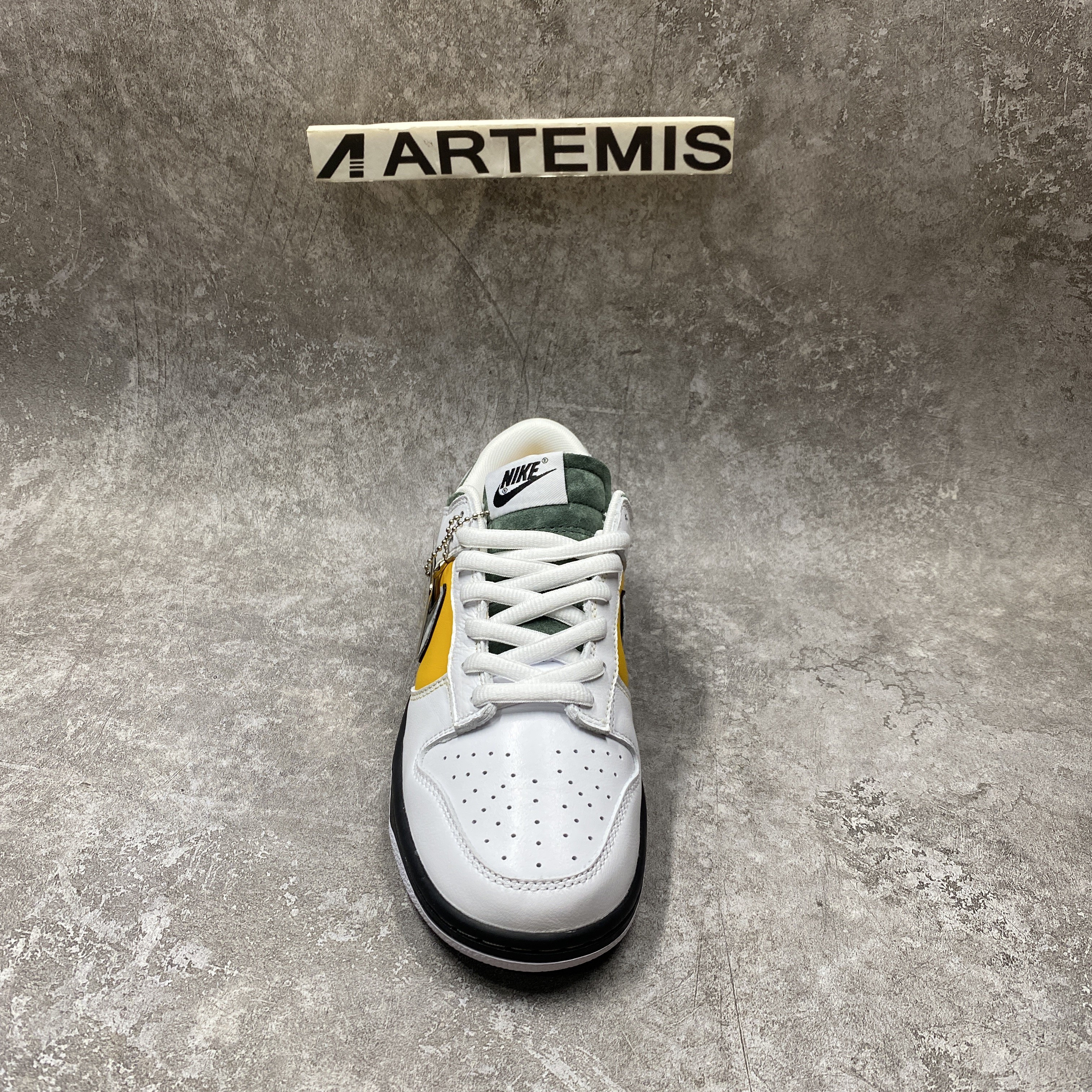 Otomo Katsuhiro x Nike SB Dunk Low Pro Kobe Lifestyle