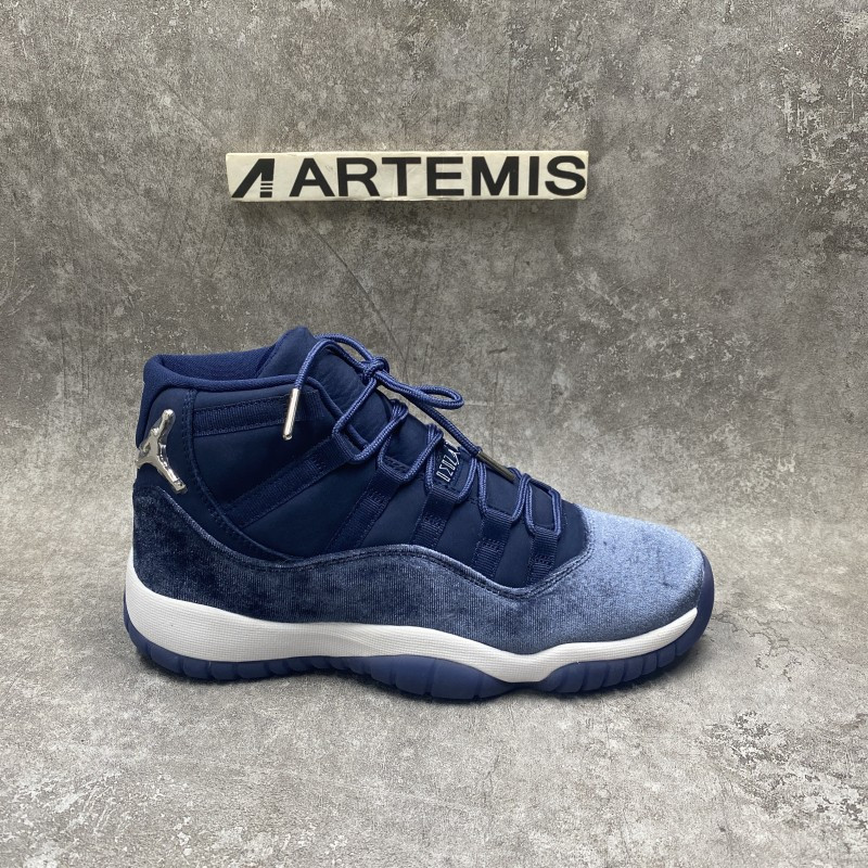 Air Jordan 11 Midnight Navy