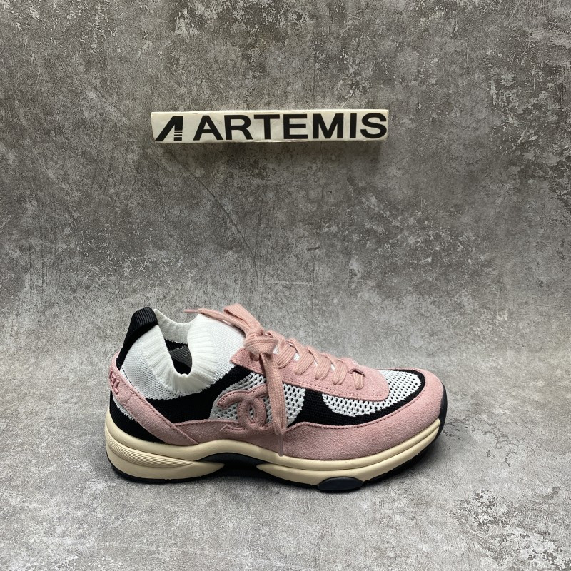 Channel Low Trainer in White Pink