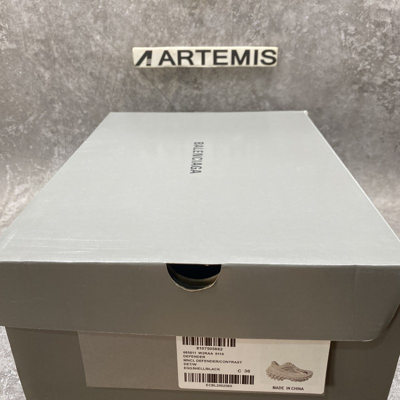 Ba*len*cia*ga defender sneaker light beige