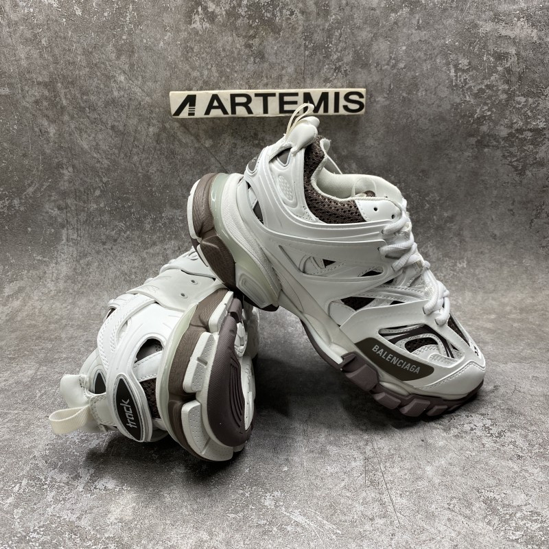 Balenciga Track Sneaker In Grey