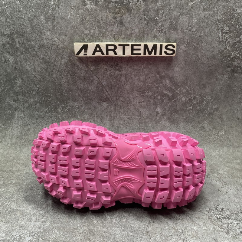 Balenciga Defender Sneakers In Pink