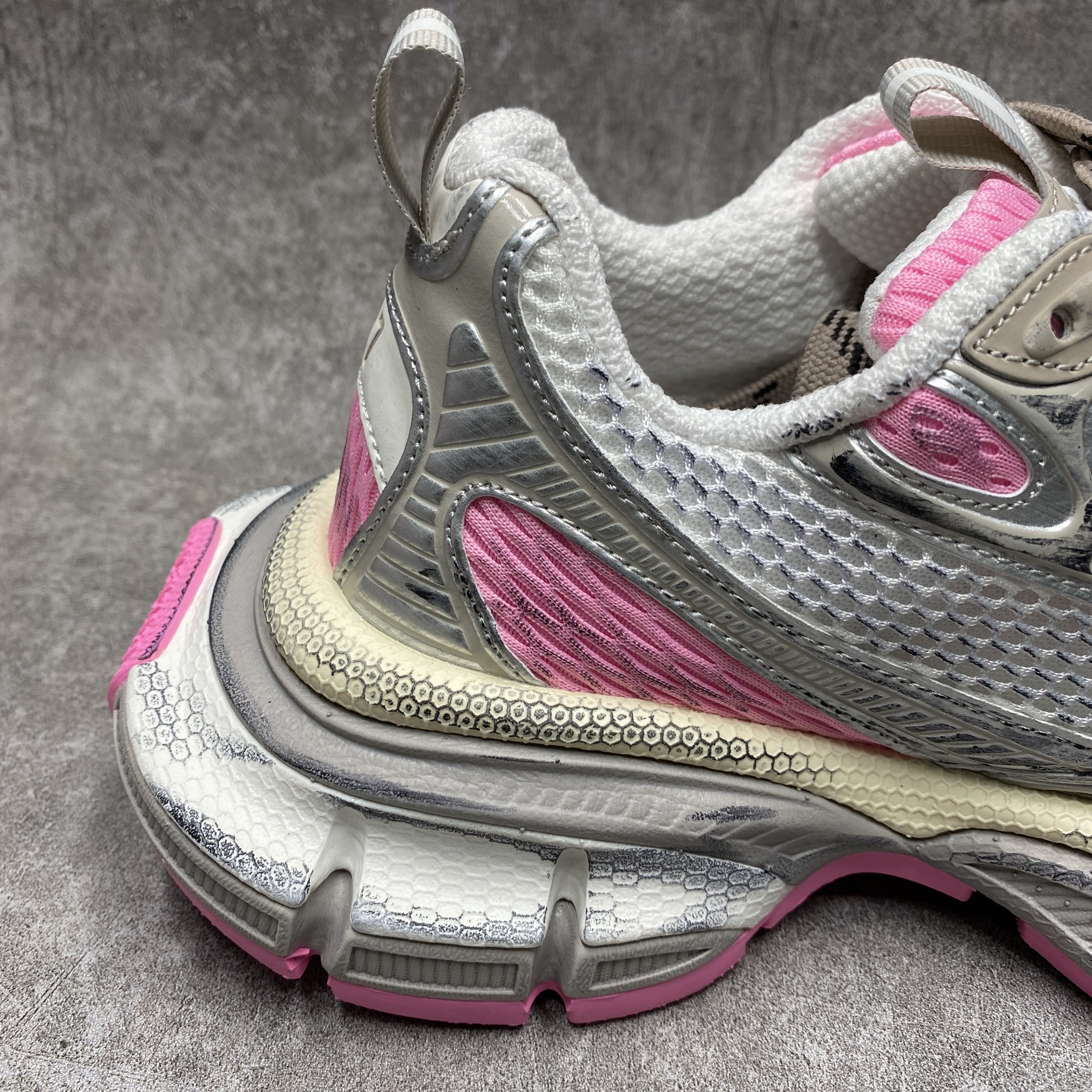 Balenciga 3XL Sneaker in Grey Pink
