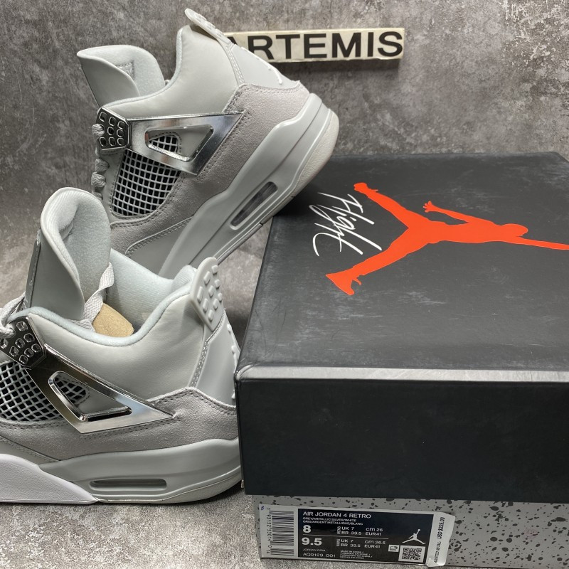 Air Jordan 4 Retro Frozen Moments
