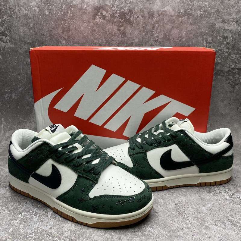 Nike Dunk Low Green Snake