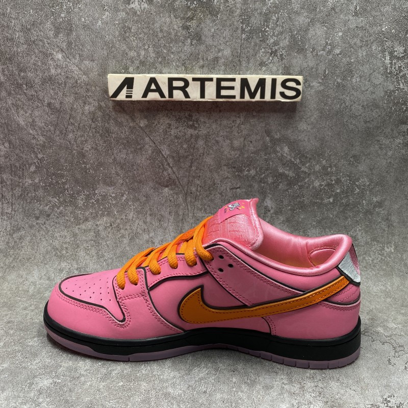 The Powerpuff Girls x Nike Dunk SB Low   PINK