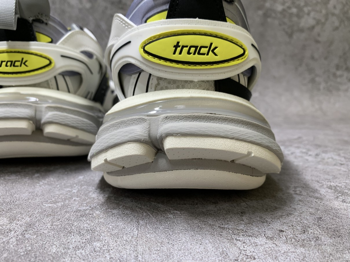 Balenciga Track Trainer White Black