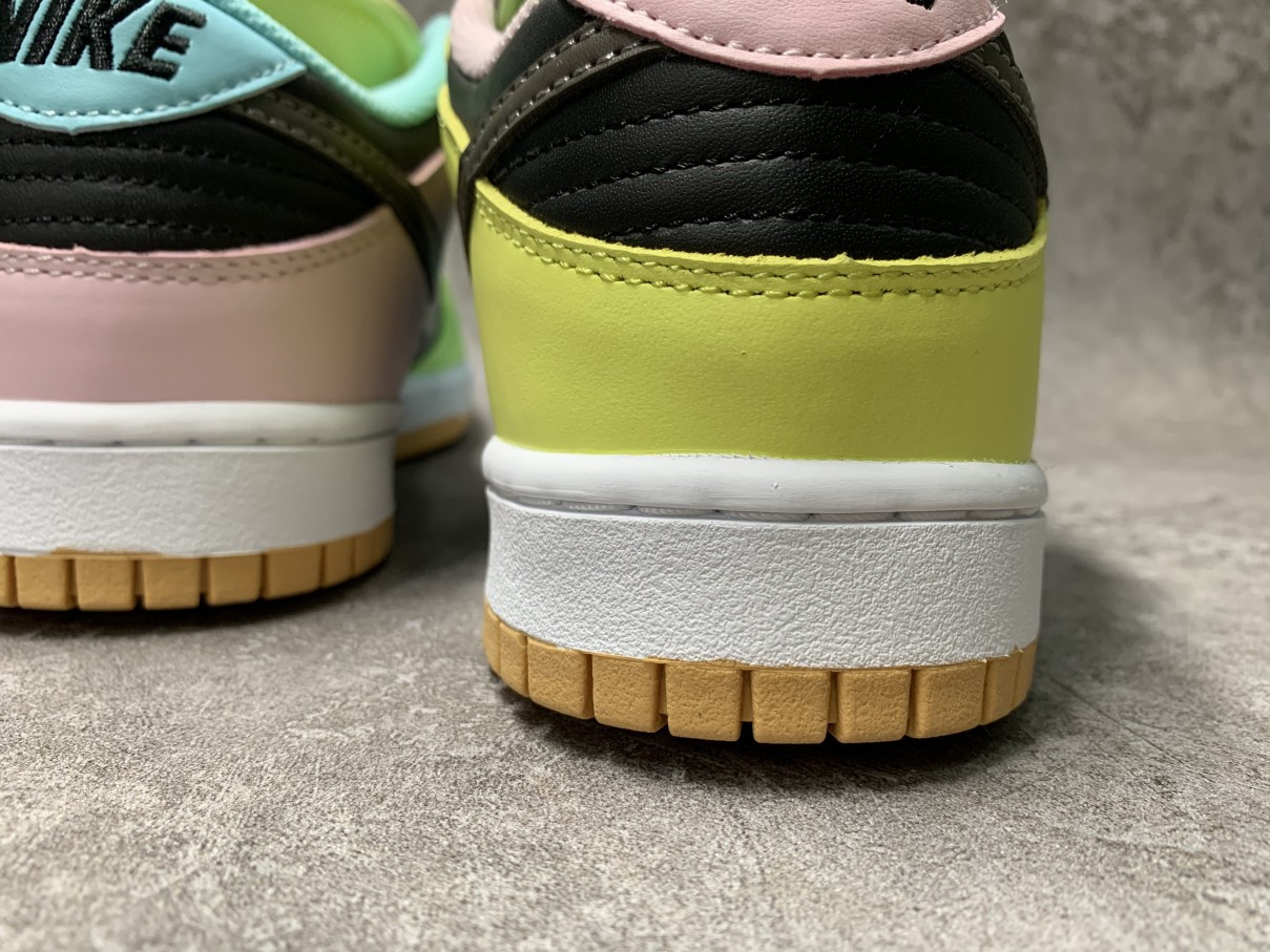 Nike dunk Low SE Free 99 Black