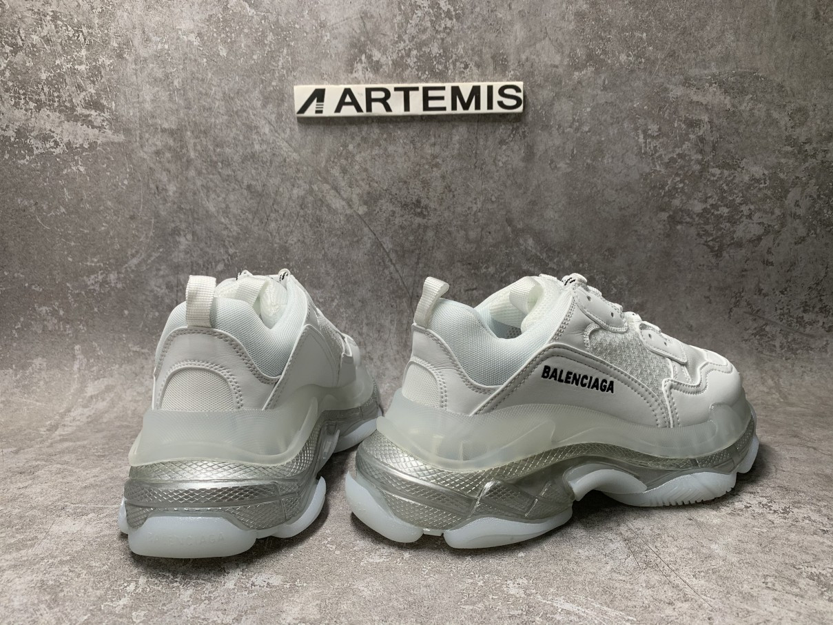 Balenciga Triple S Sneaker White Iridescent