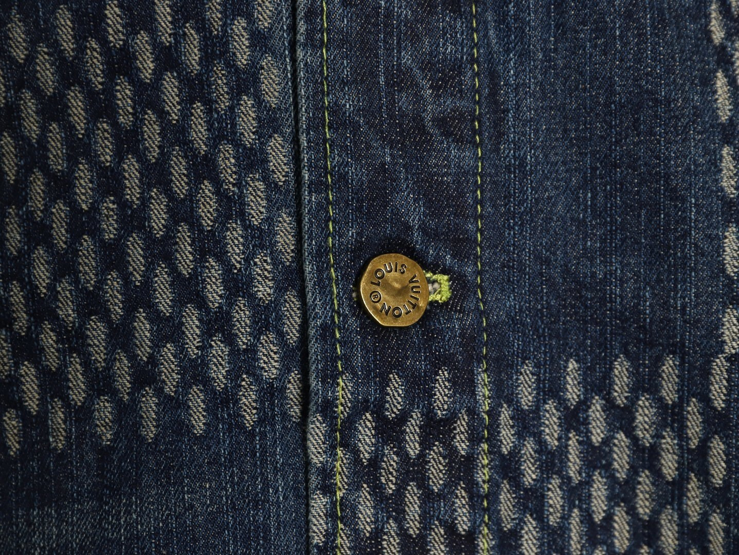 l0*is V*t0n denim jacket
