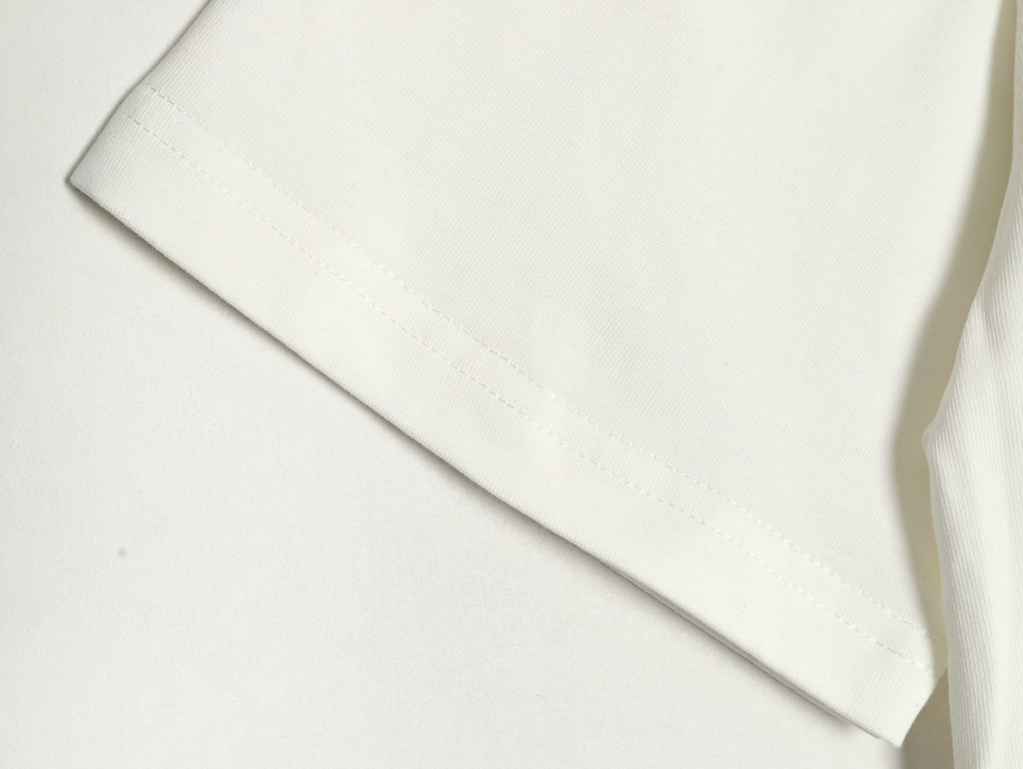 l0*is V*t0n lv short-sleeved t-shirt