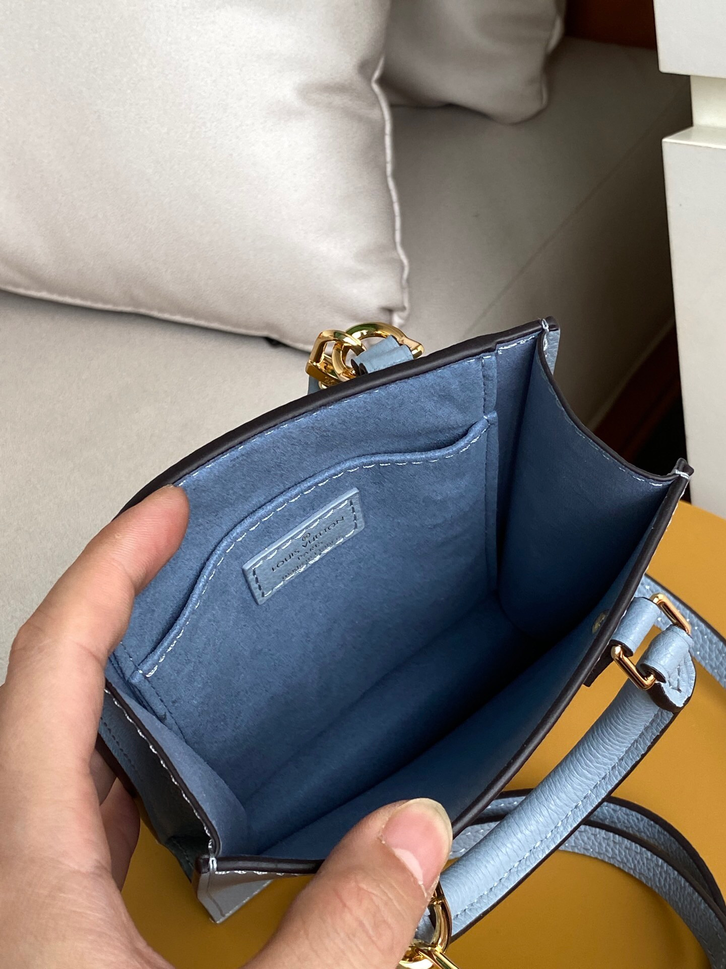 PETIT SAC PLAT M80449