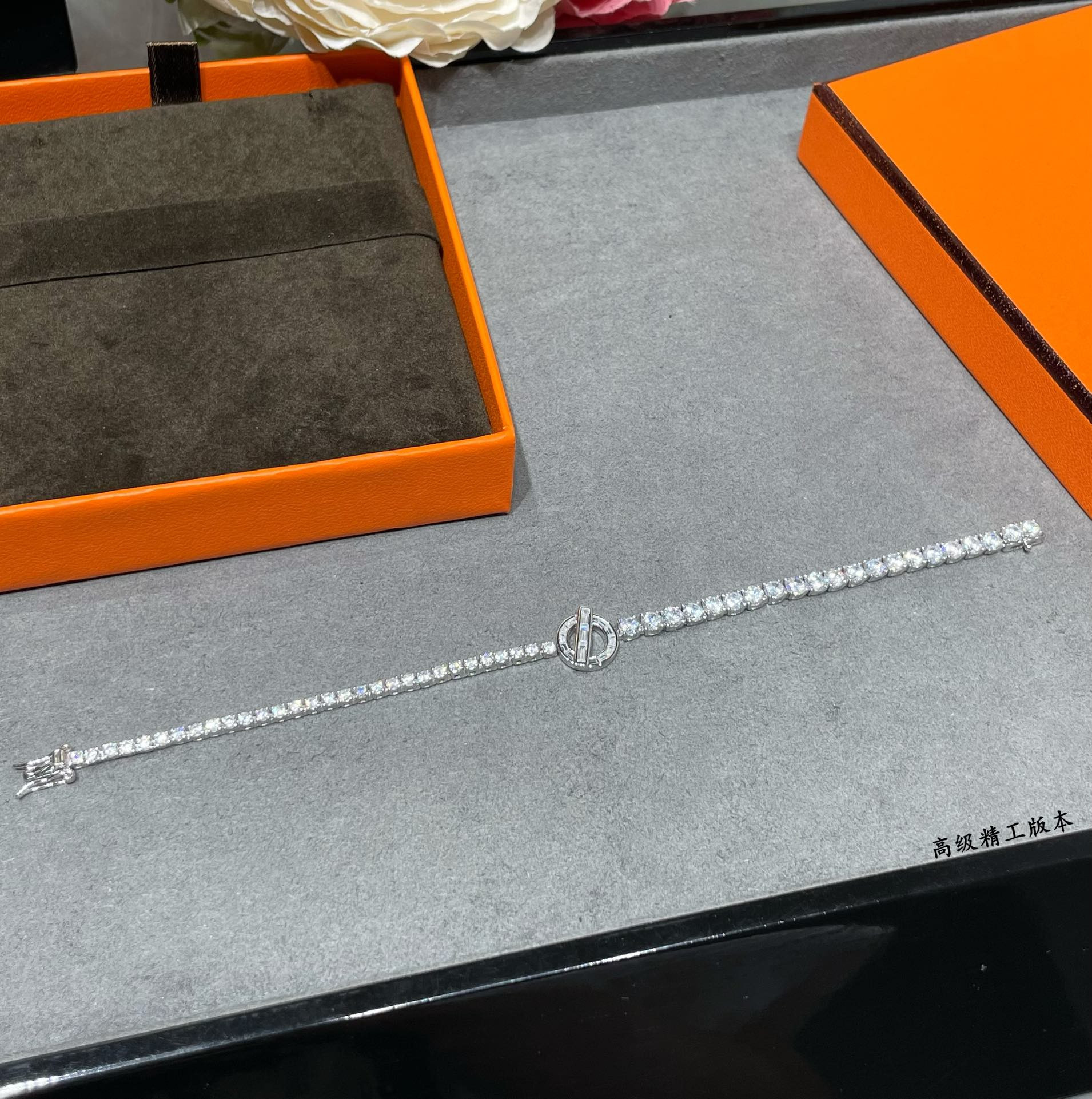 h**mes ot square Di*m*nd bracelet