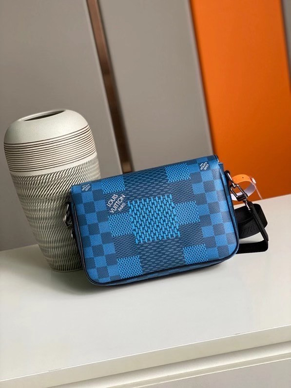 LV STUDIO MESSENGER N50026