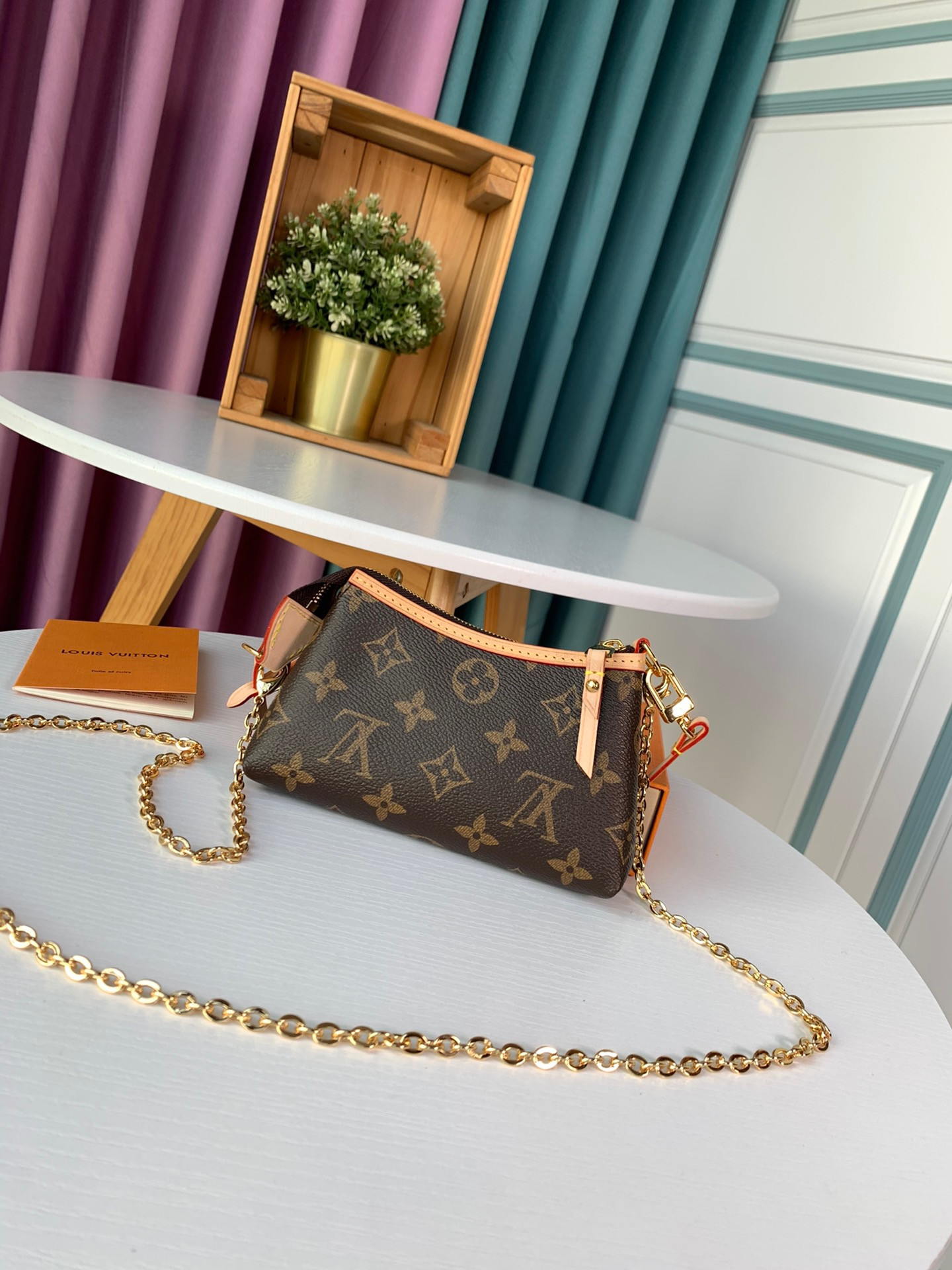 LV USED CHAIN BAG M45416