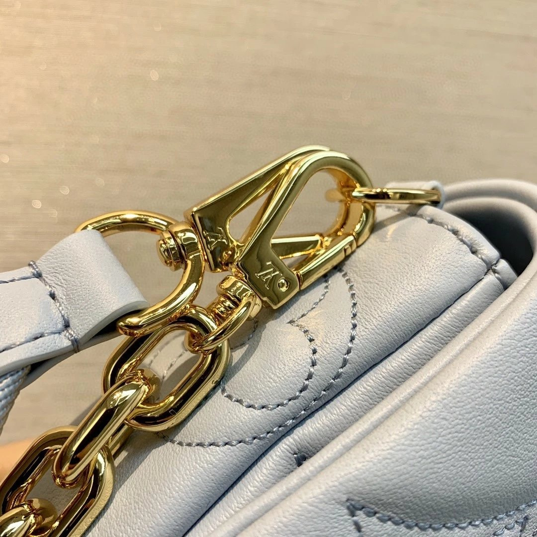 LV WALLET ON STRAP BUBBLEGRAM M81399