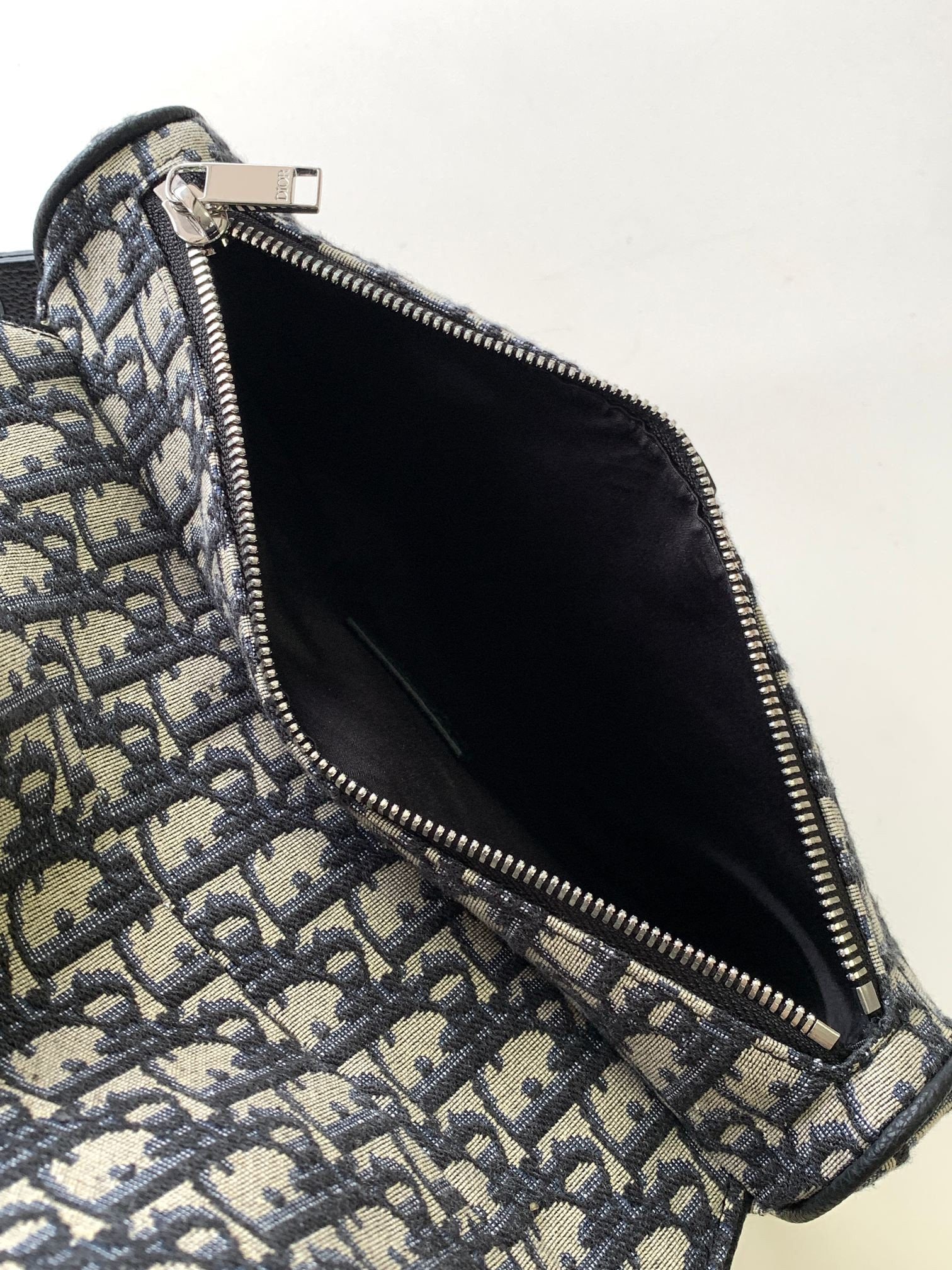 D*or saddle bag beige and black D*or oblique jacquard 26 x 19 x 4.5 cm
