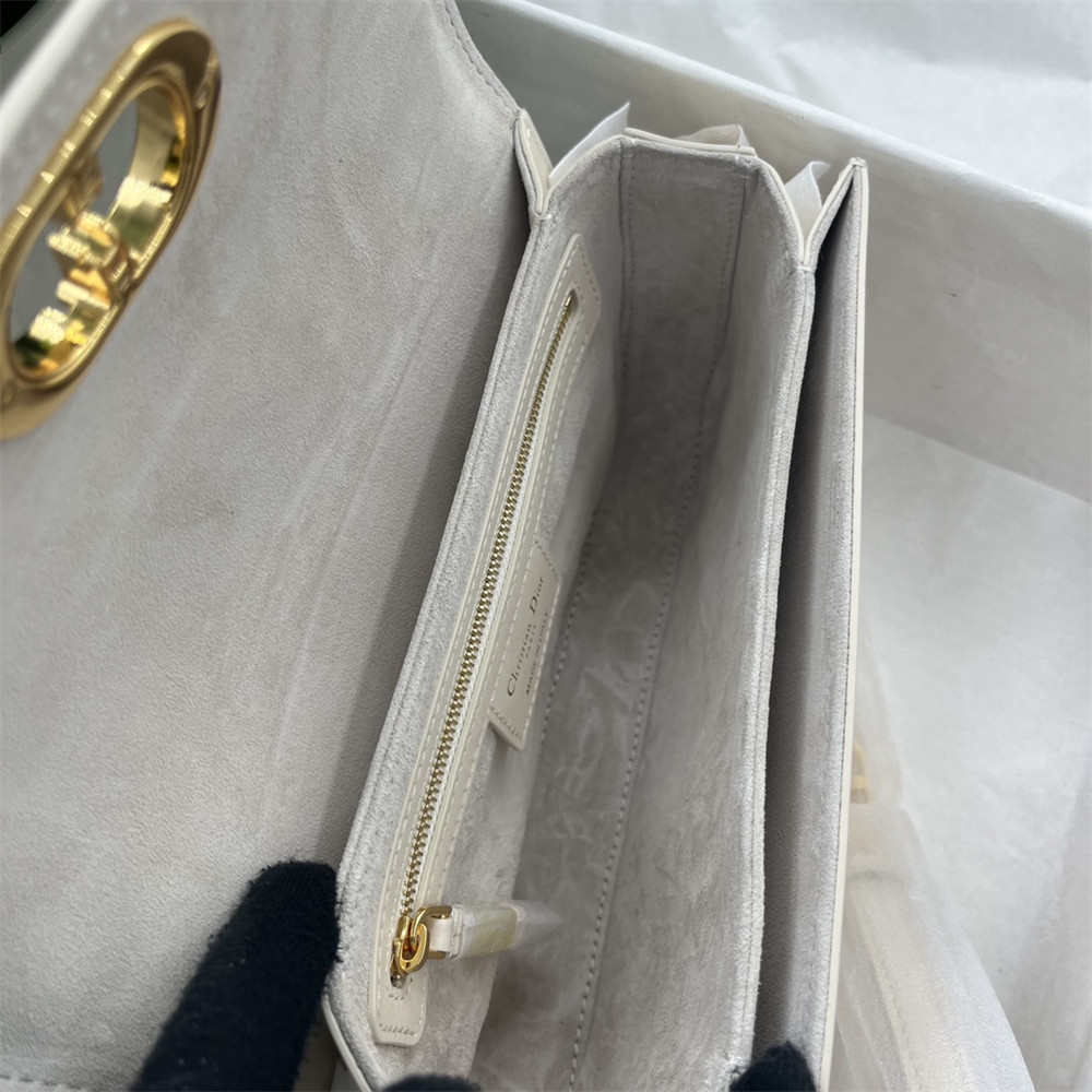 D*or 30 montaigne avenue white 22.5 x 12.5 x 6.5 cm