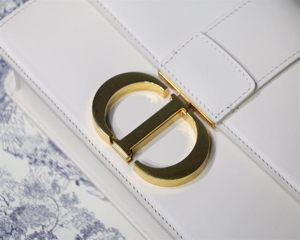 D*or 30 montaigne chain bag white