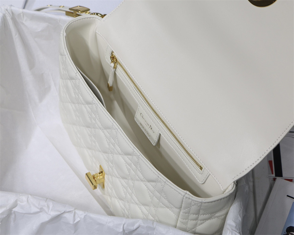 large d*or caro bag ivory S*pple cannage calfskin 29 x 18 x 10 cm