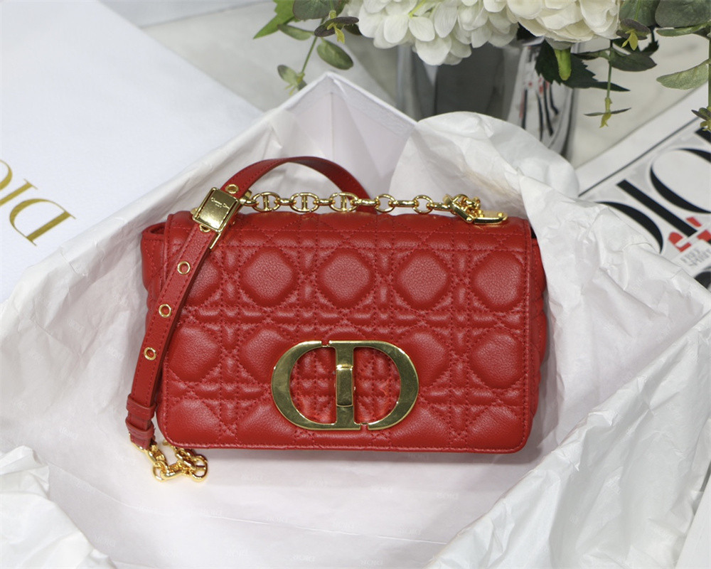 small d*or caro bag red S*pple cannage calfskin 20 x 12 x 7 cm