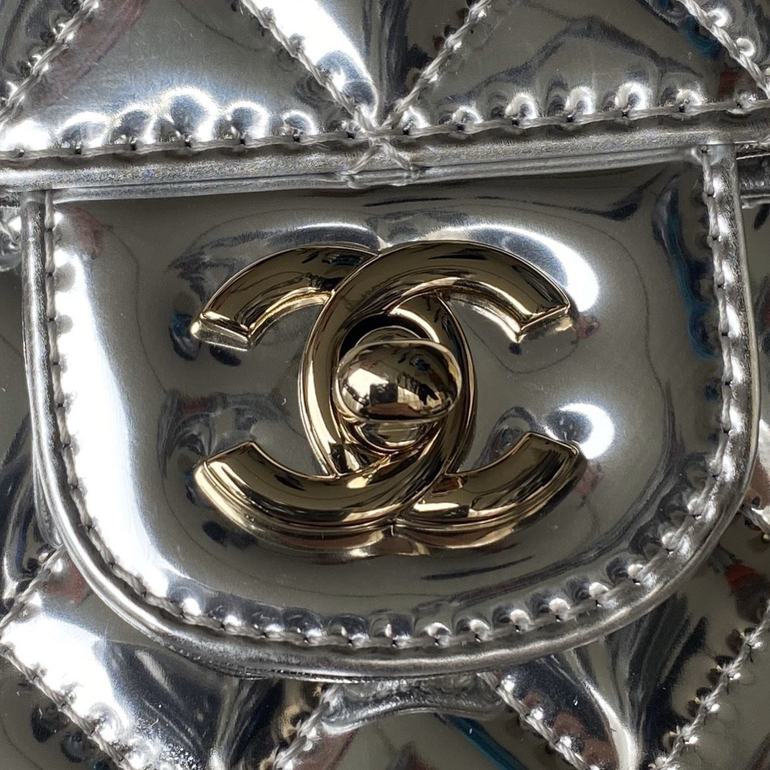 Ch*el flap bag & star coin purse silver 12.5×19×5cm