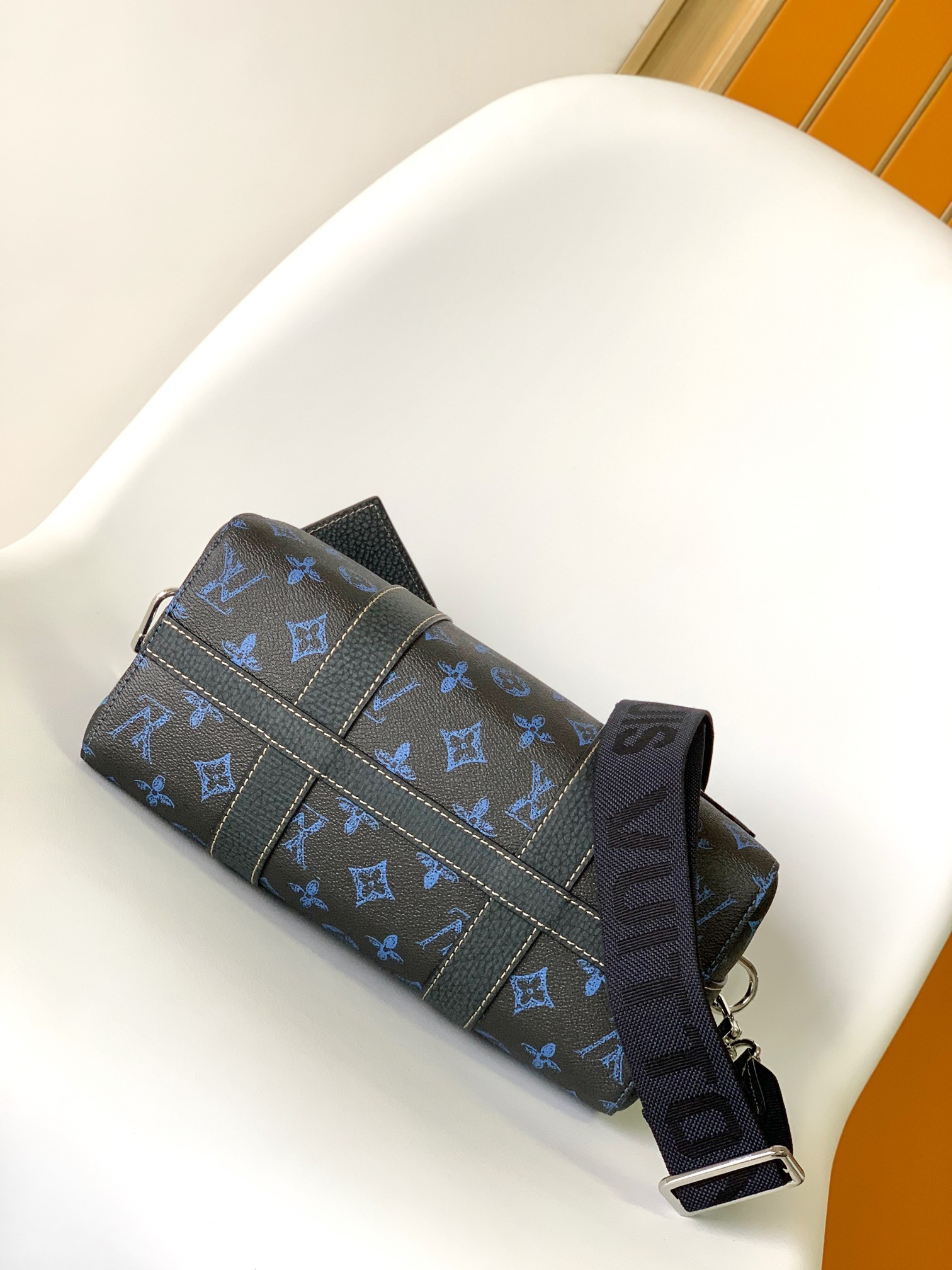 l0*is V*t0n keepall bandoulière 25 m46339 9.8 x 5.9 x 4.3 inches