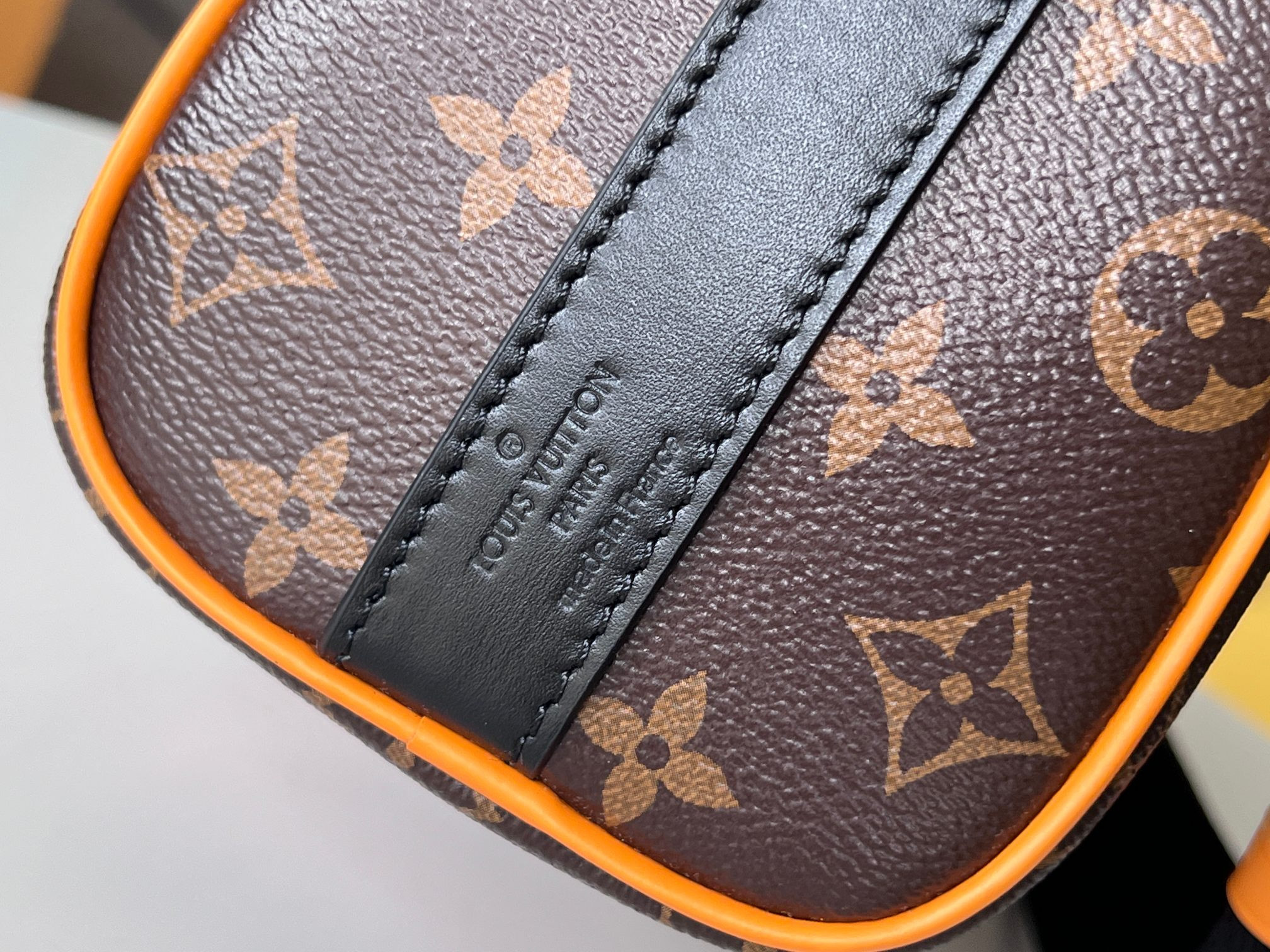 l0*is V*t0n keepall bandoulière 25 m46687 9.8 x 5.9 x 4.3 inches