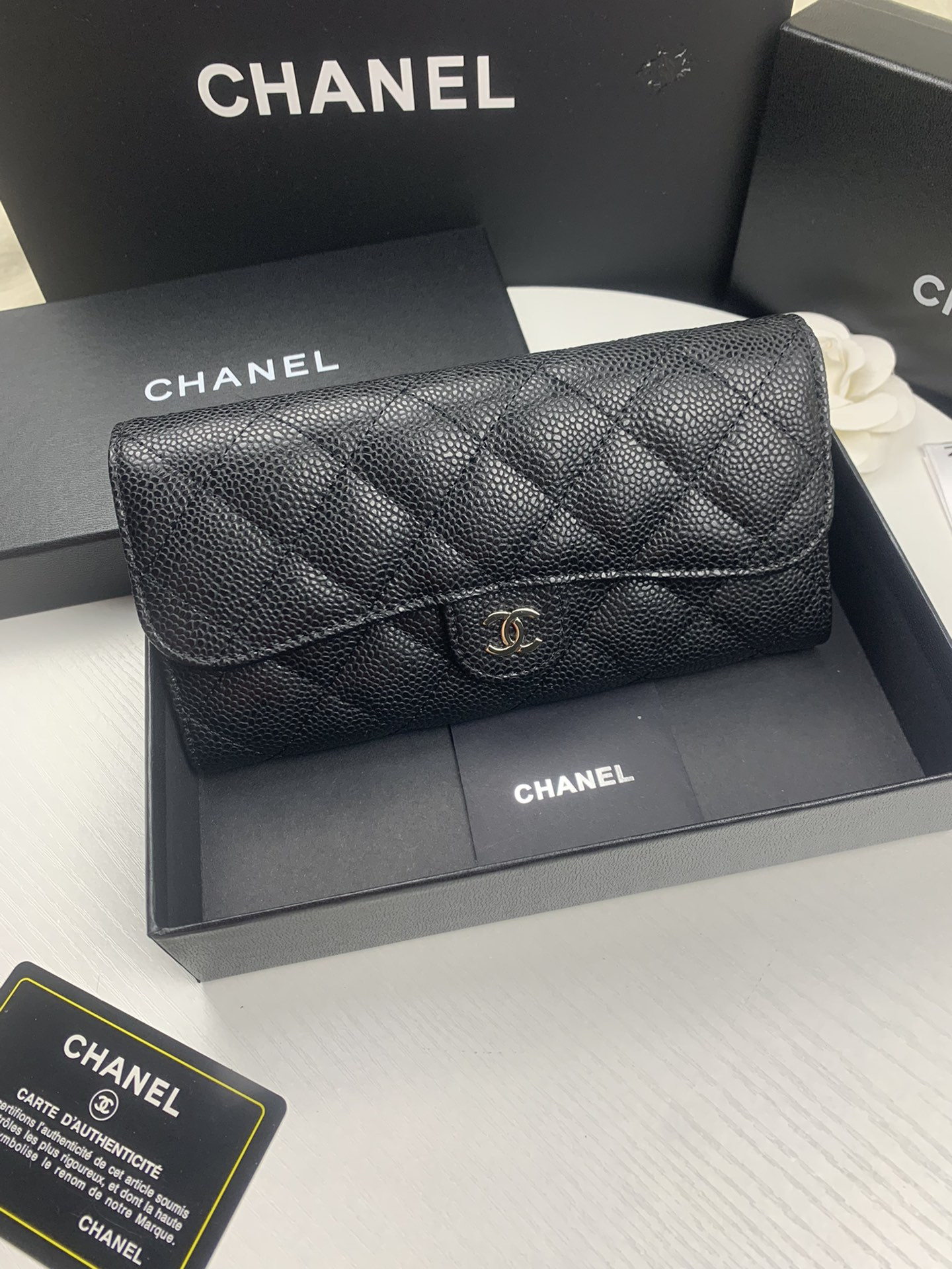 Ch*el flap wallet grained leather black 19.5 x10 cm