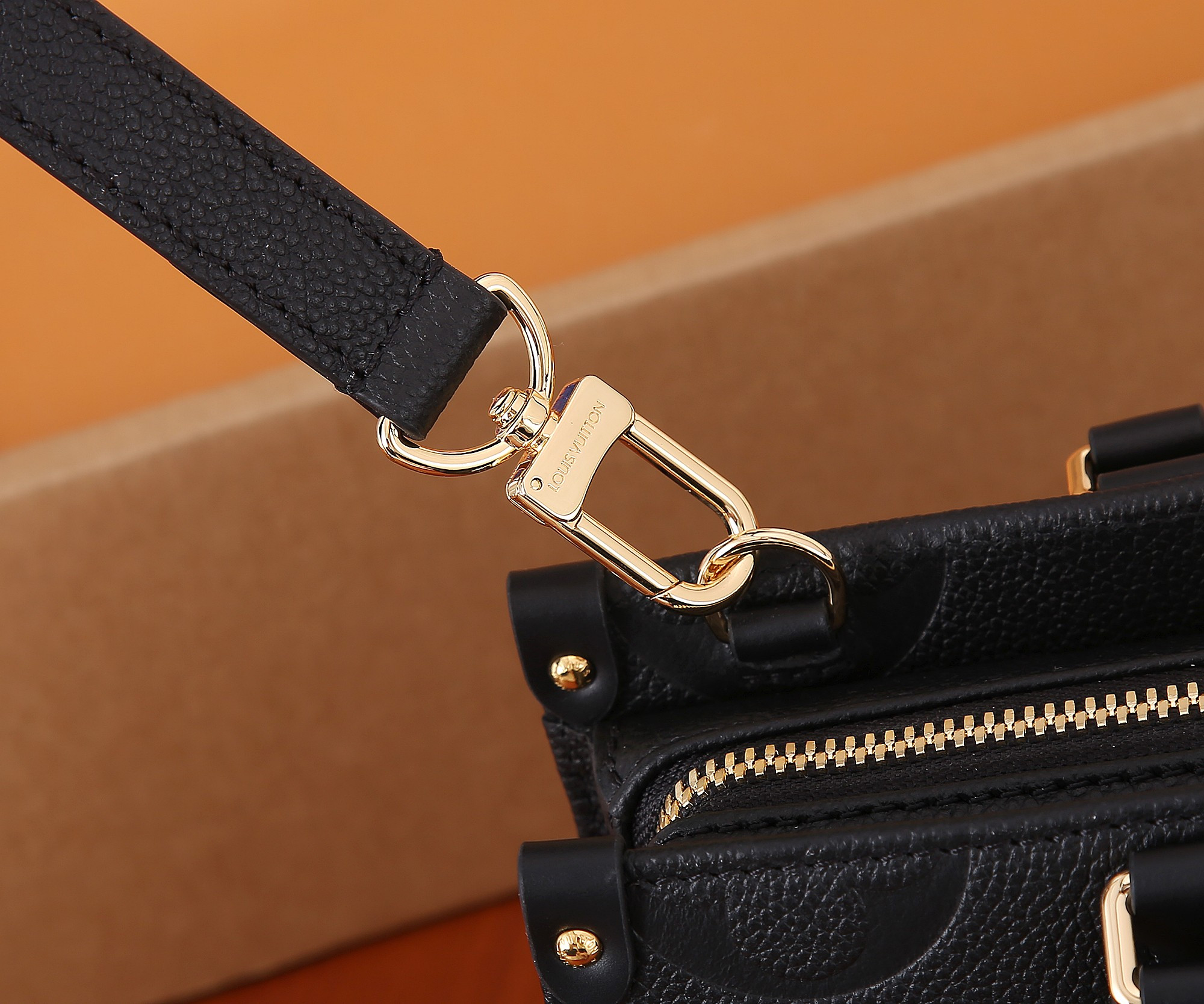 LV OnTheGo East West M23640 9.8 x 5.1 x 3.9 inches